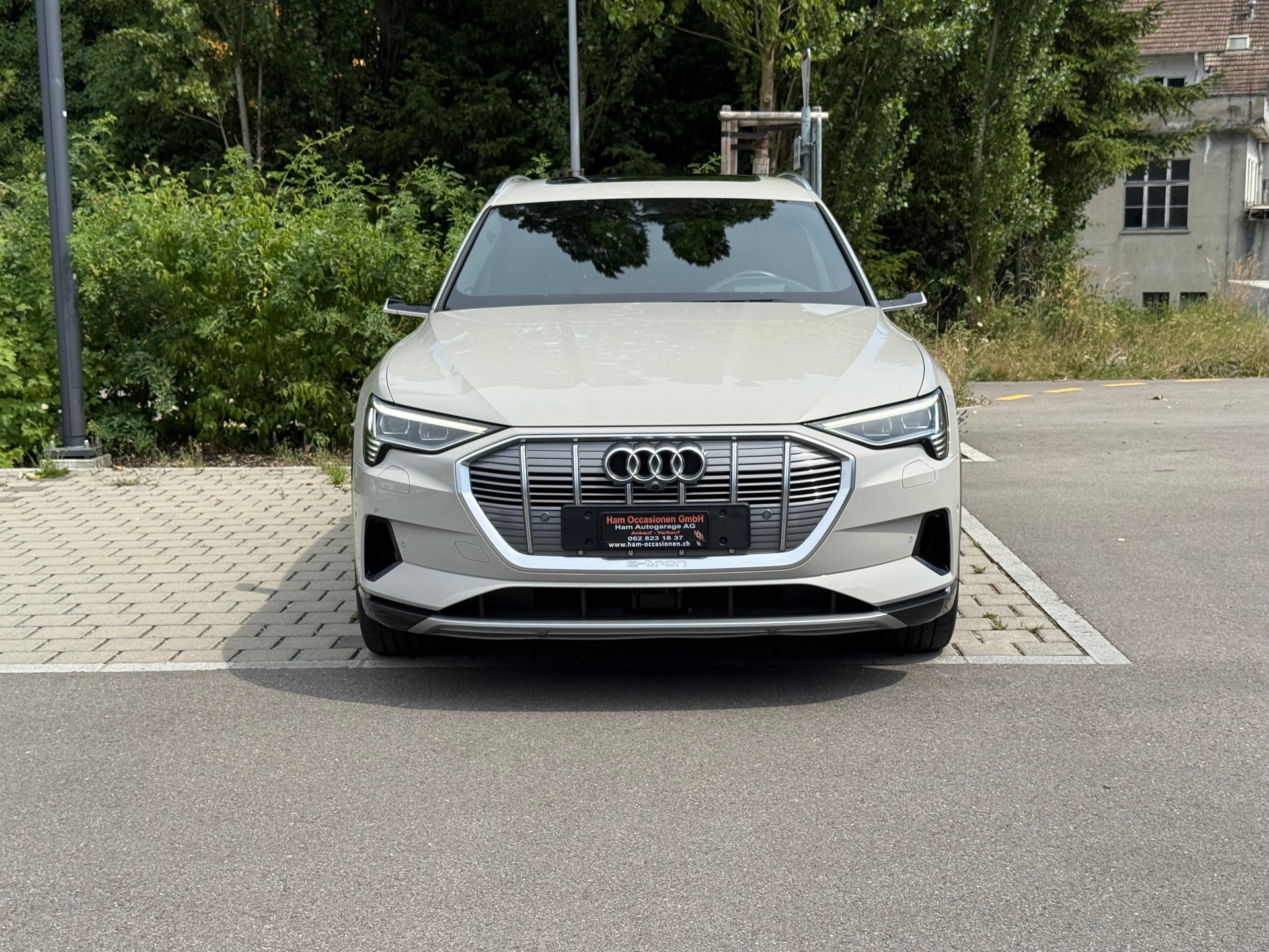 AUDI e-tron 55 Advanced quattro-image-0