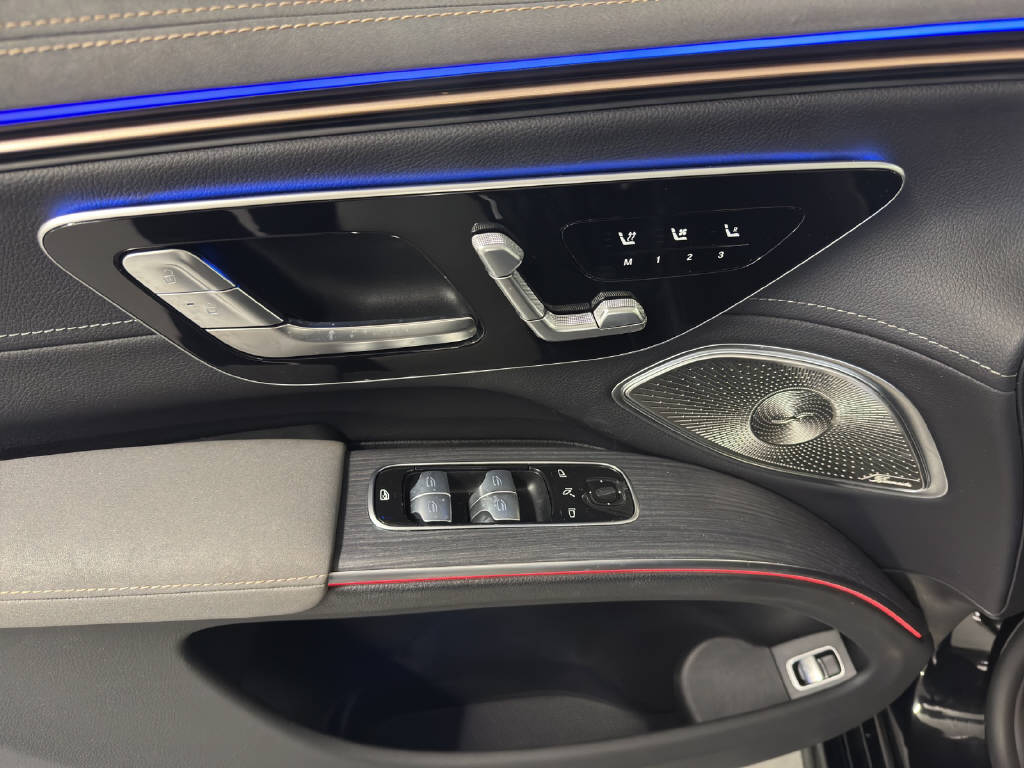 MERCEDES-BENZ EQS 580 SUV Release Edition AMG Line 4Matic-image-5