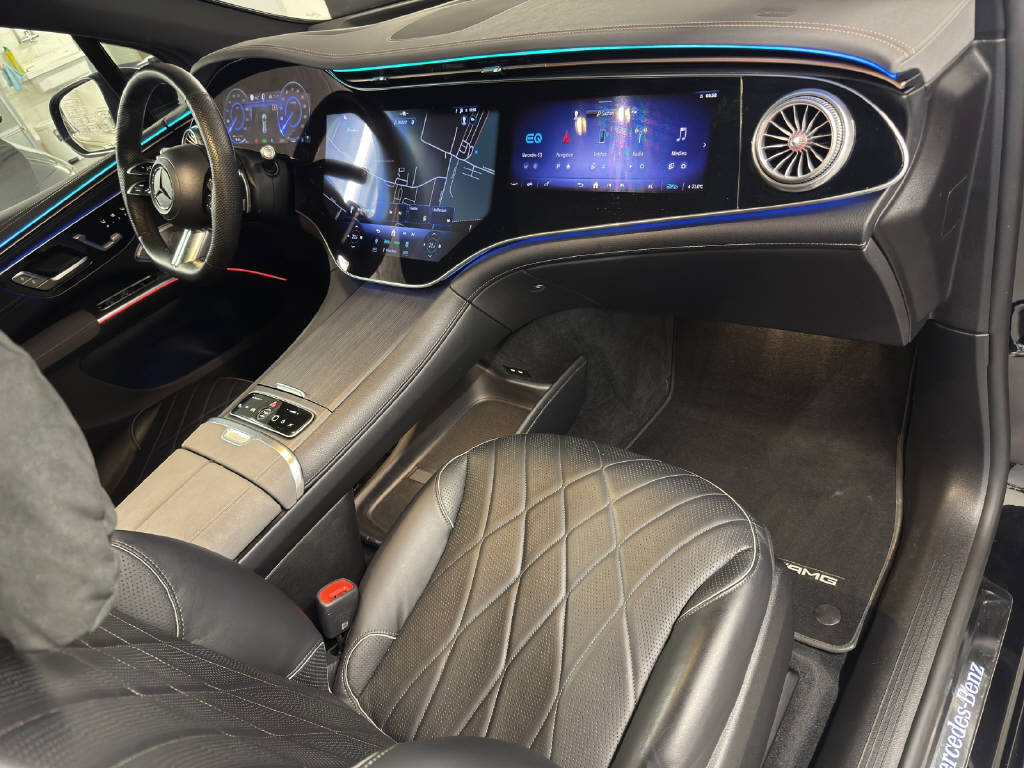 MERCEDES-BENZ EQS 580 SUV Release Edition AMG Line 4Matic-image-10