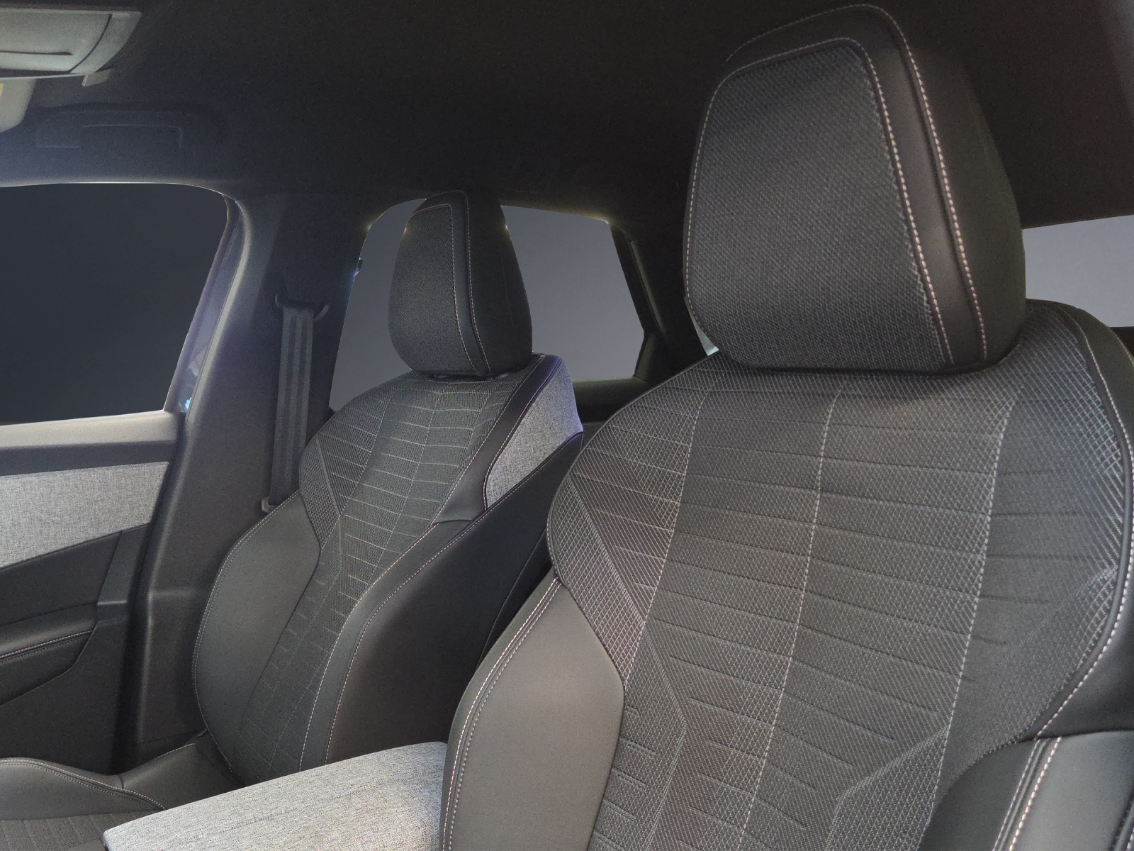 PEUGEOT 3008 145 e-DCS Allure-image-7