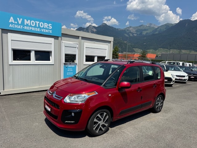 CITROEN C3 Picasso 1.2 Pure Tech Attraction-image-0