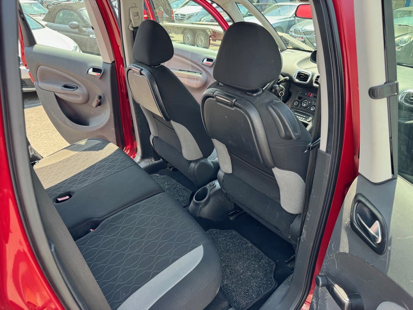 CITROEN C3 Picasso 1.2 Pure Tech Attraction-image-11