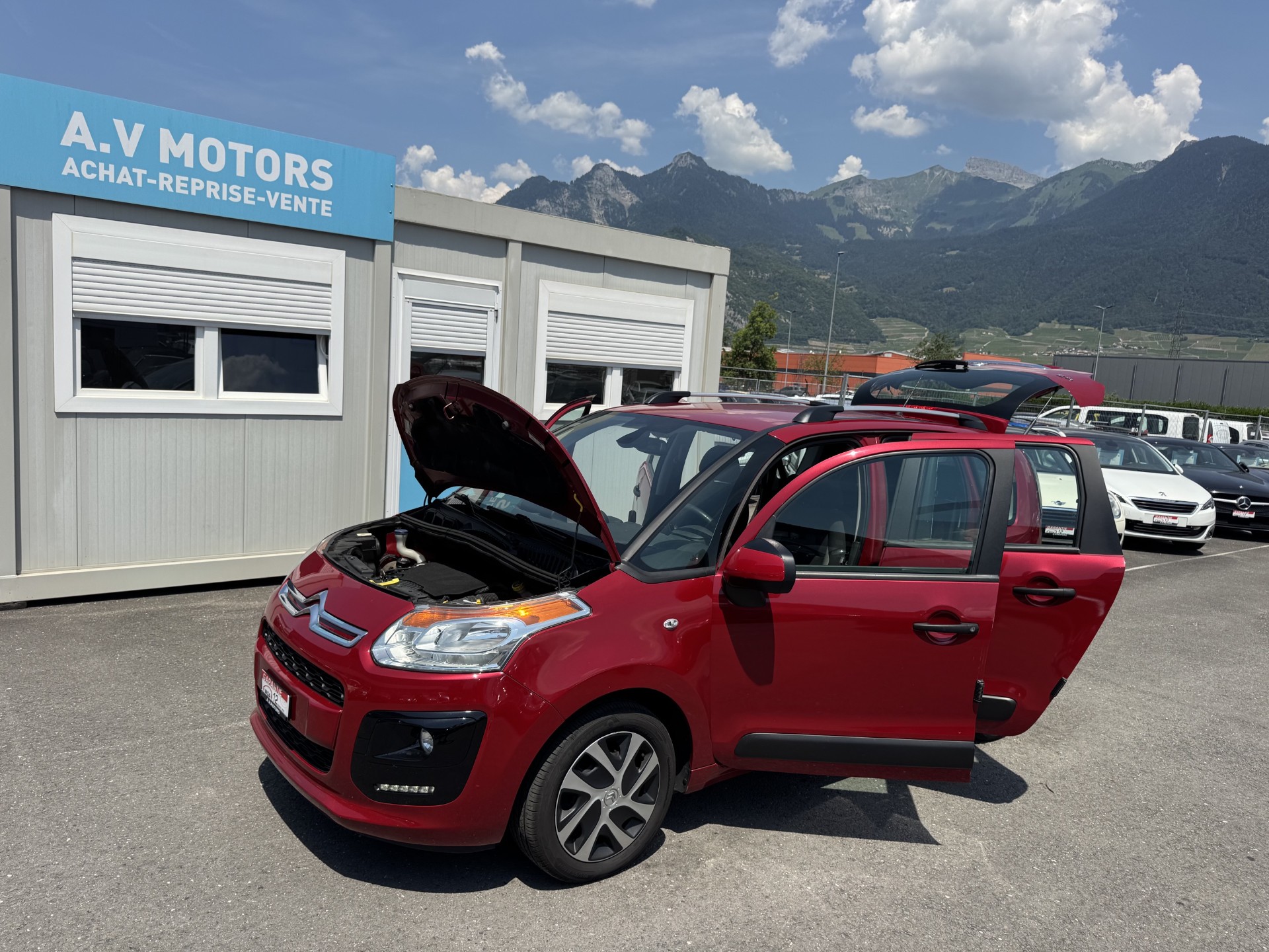 CITROEN C3 Picasso 1.2 Pure Tech Attraction-image-15