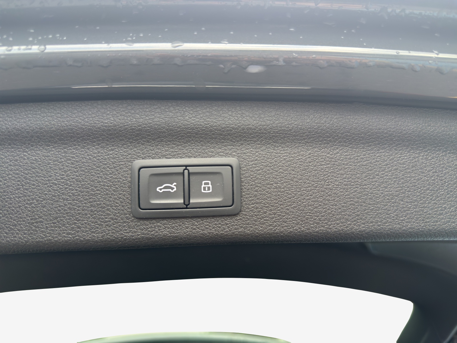 AUDI Q3 40 TFSI advanced quattro S-tronic-image-13