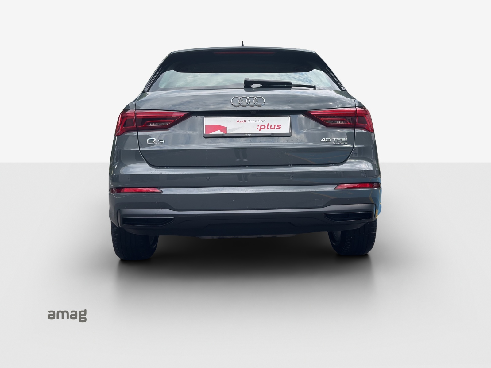 AUDI Q3 40 TFSI advanced quattro S-tronic-image-3