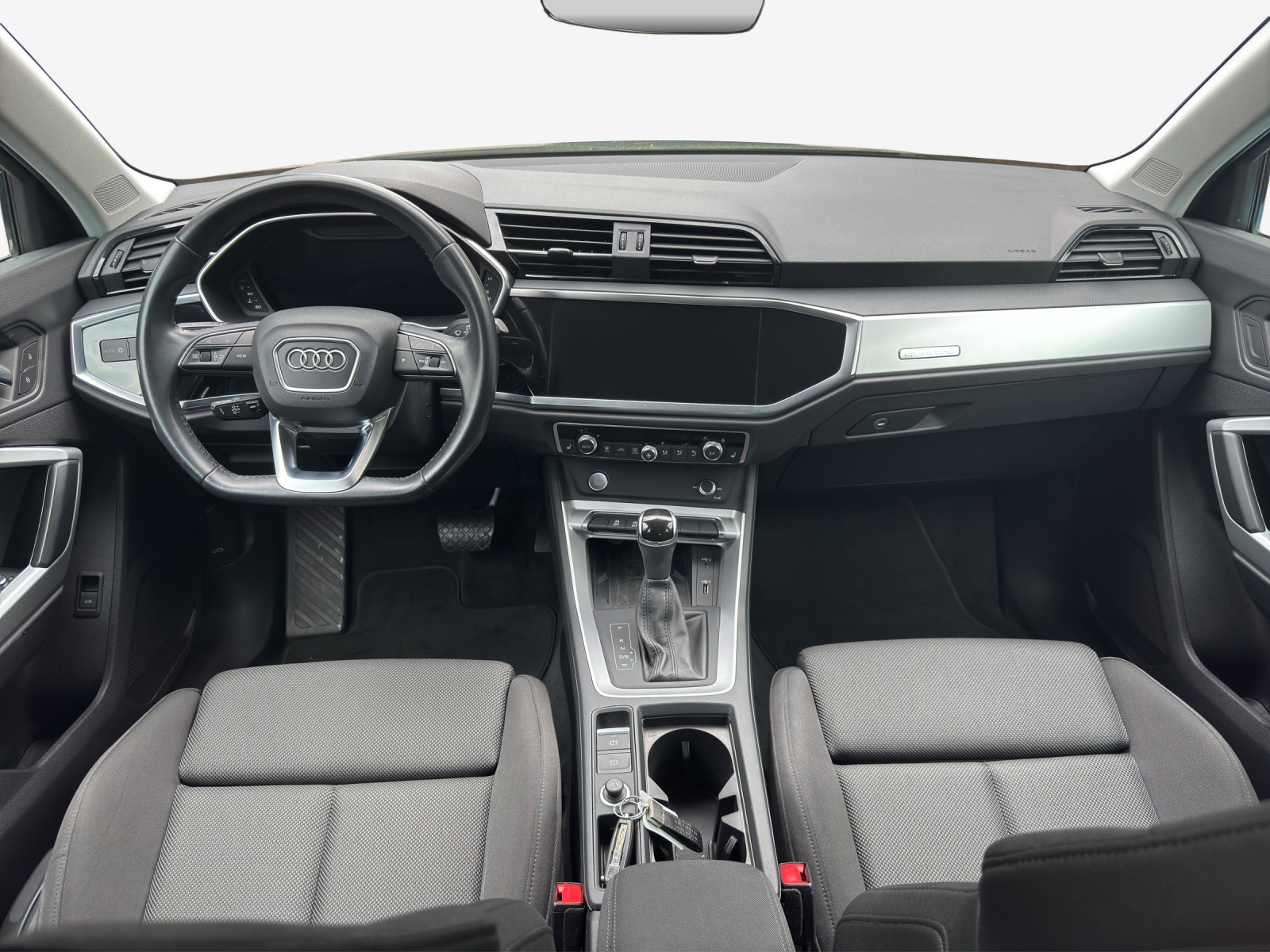 AUDI Q3 40 TFSI advanced quattro S-tronic-image-8