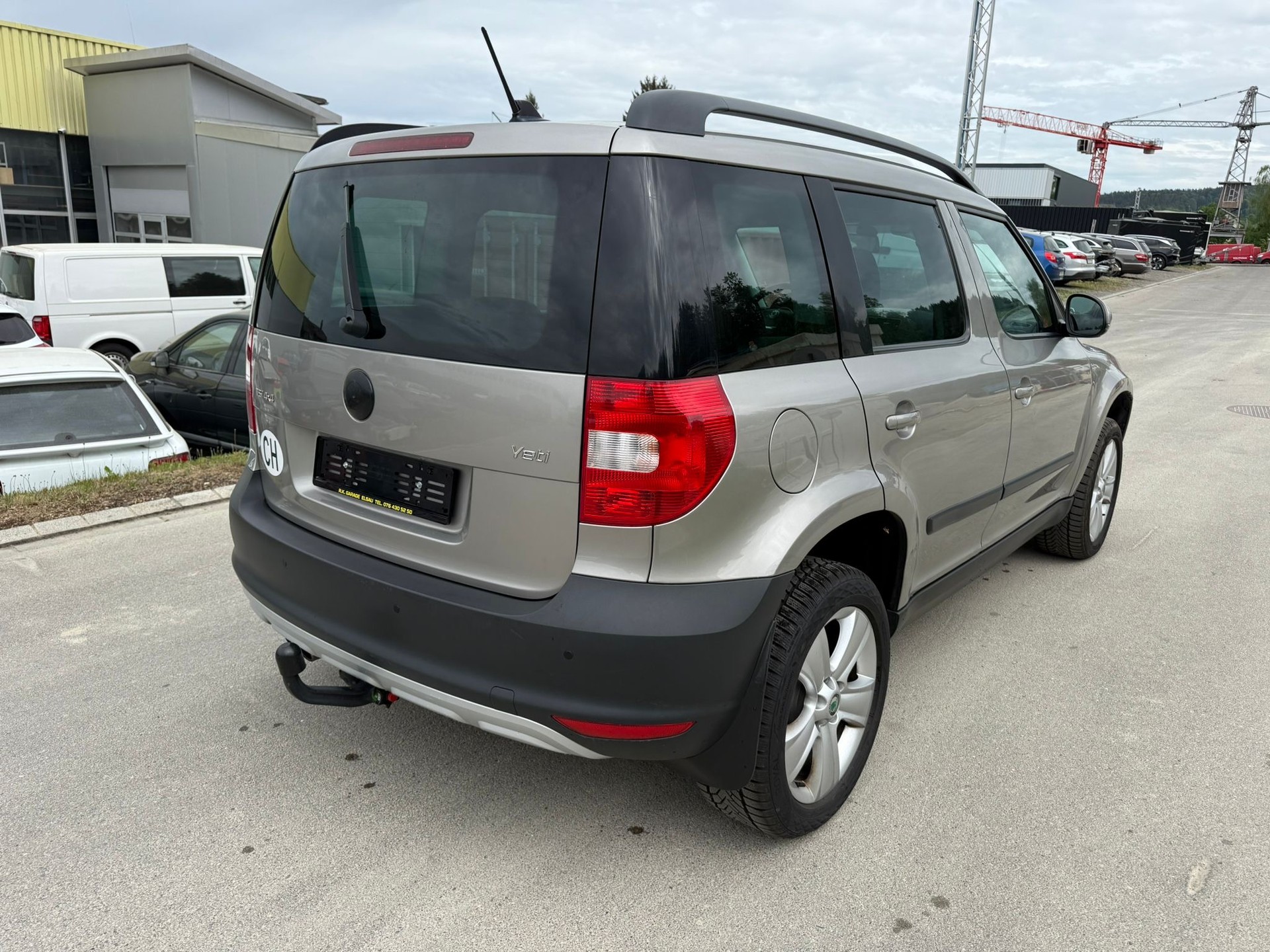 SKODA Yeti 1.8 TSI L&K 4x4 DSG-image-4