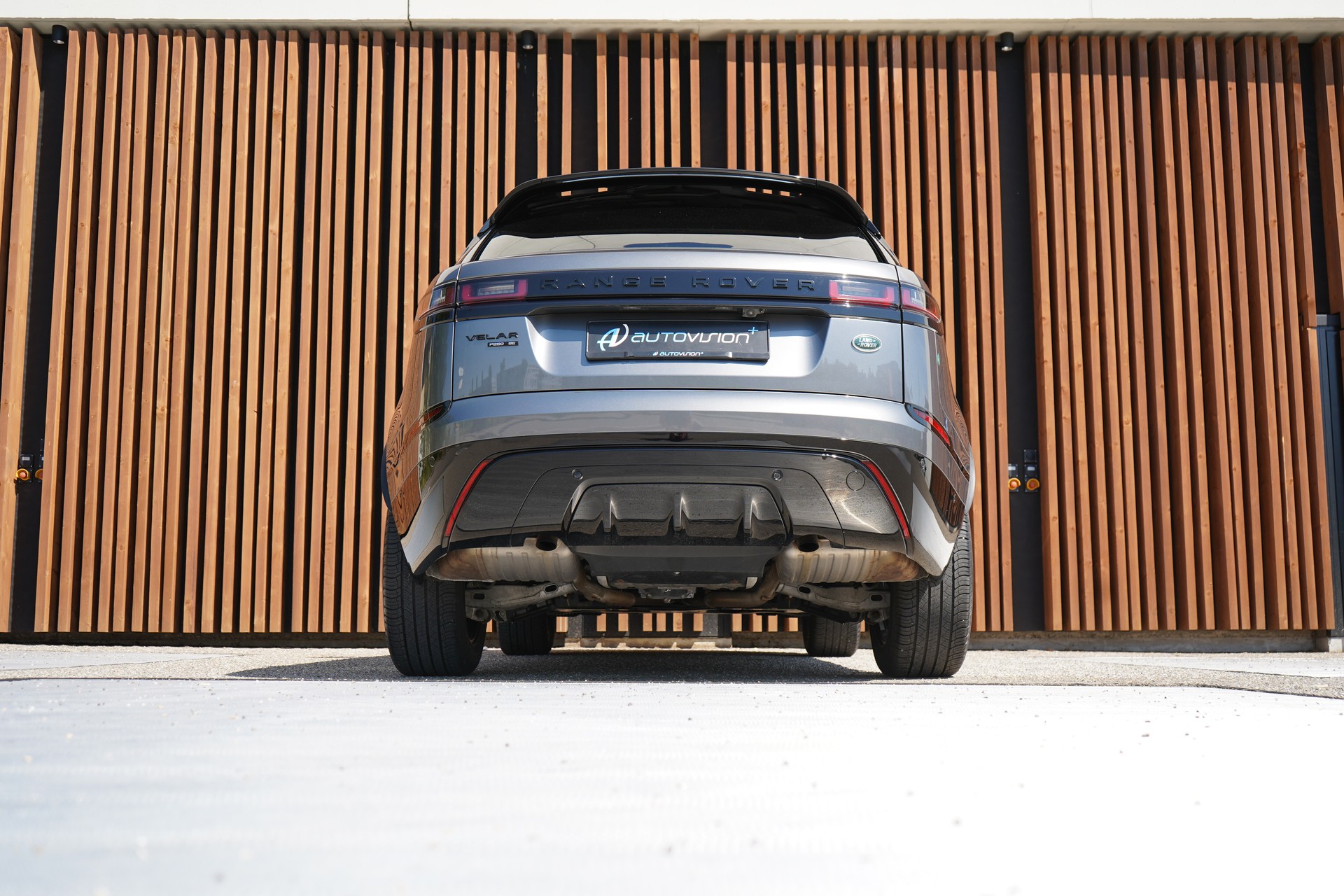 LAND ROVER RANGE ROVER VELAR R-DYNAMIK P 250 SE AUTOMATIC l 250 PS-image-15