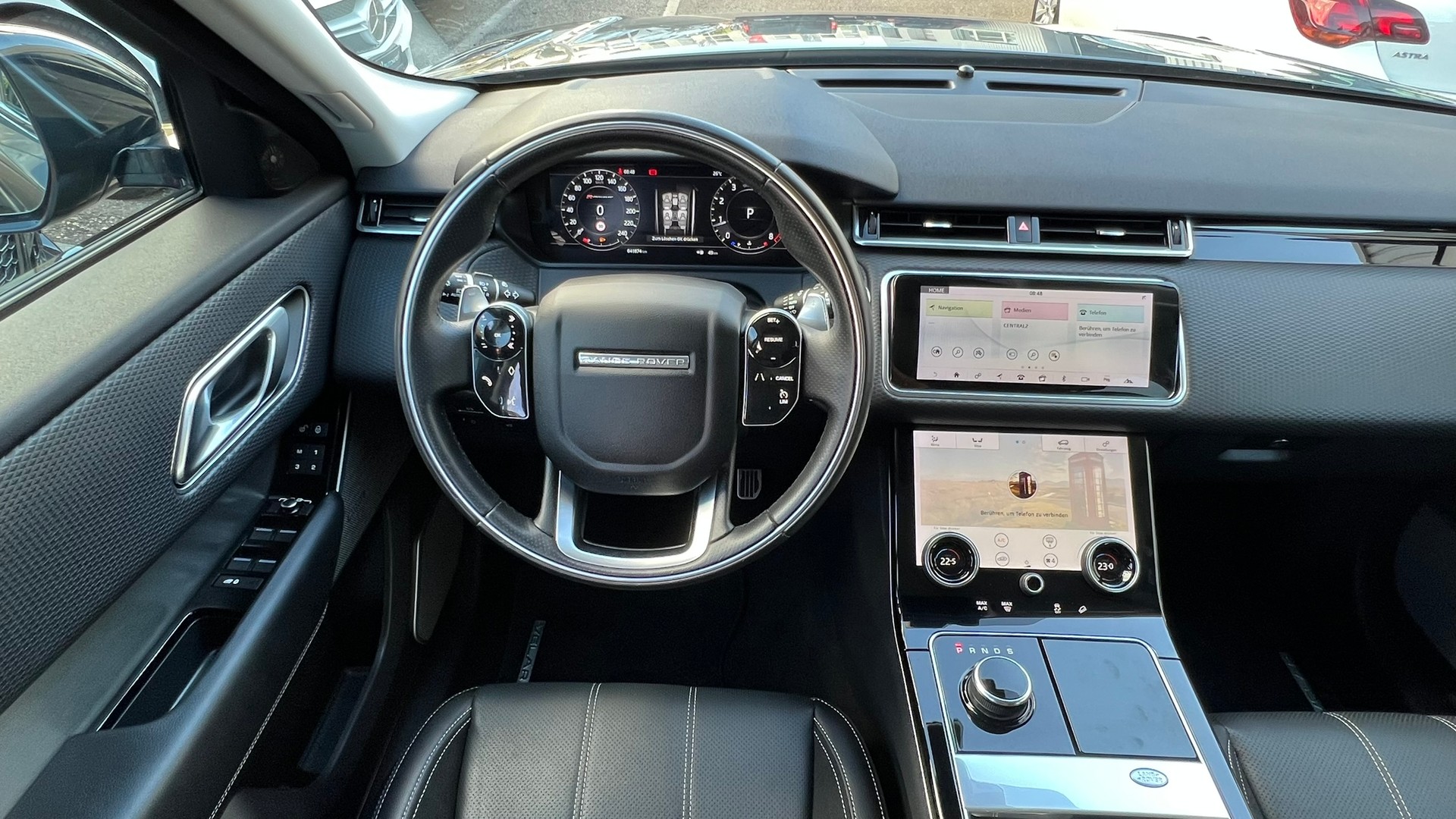LAND ROVER RANGE ROVER VELAR R-DYNAMIK P 250 SE AUTOMATIC l 250 PS-image-19