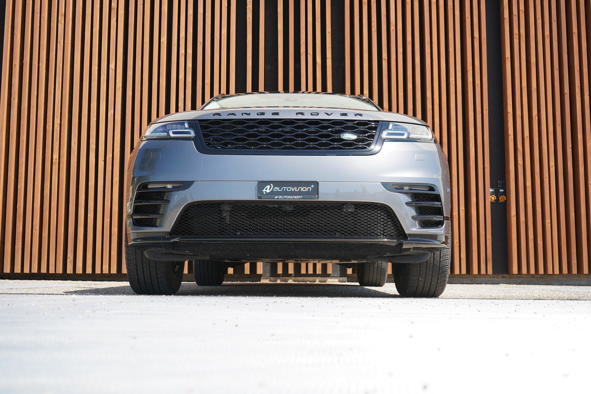 LAND ROVER RANGE ROVER VELAR R-DYNAMIK P 250 SE AUTOMATIC l 250 PS-image-13