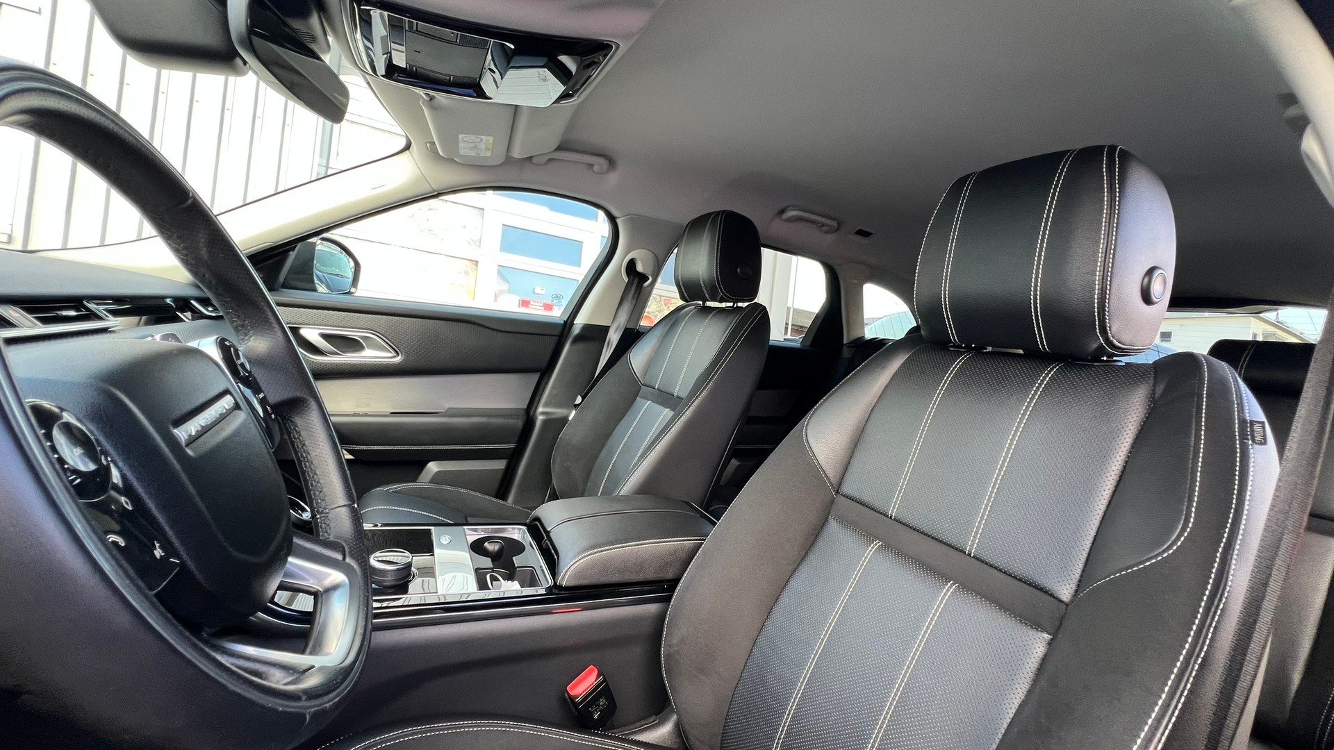LAND ROVER RANGE ROVER VELAR R-DYNAMIK P 250 SE AUTOMATIC l 250 PS-image-22