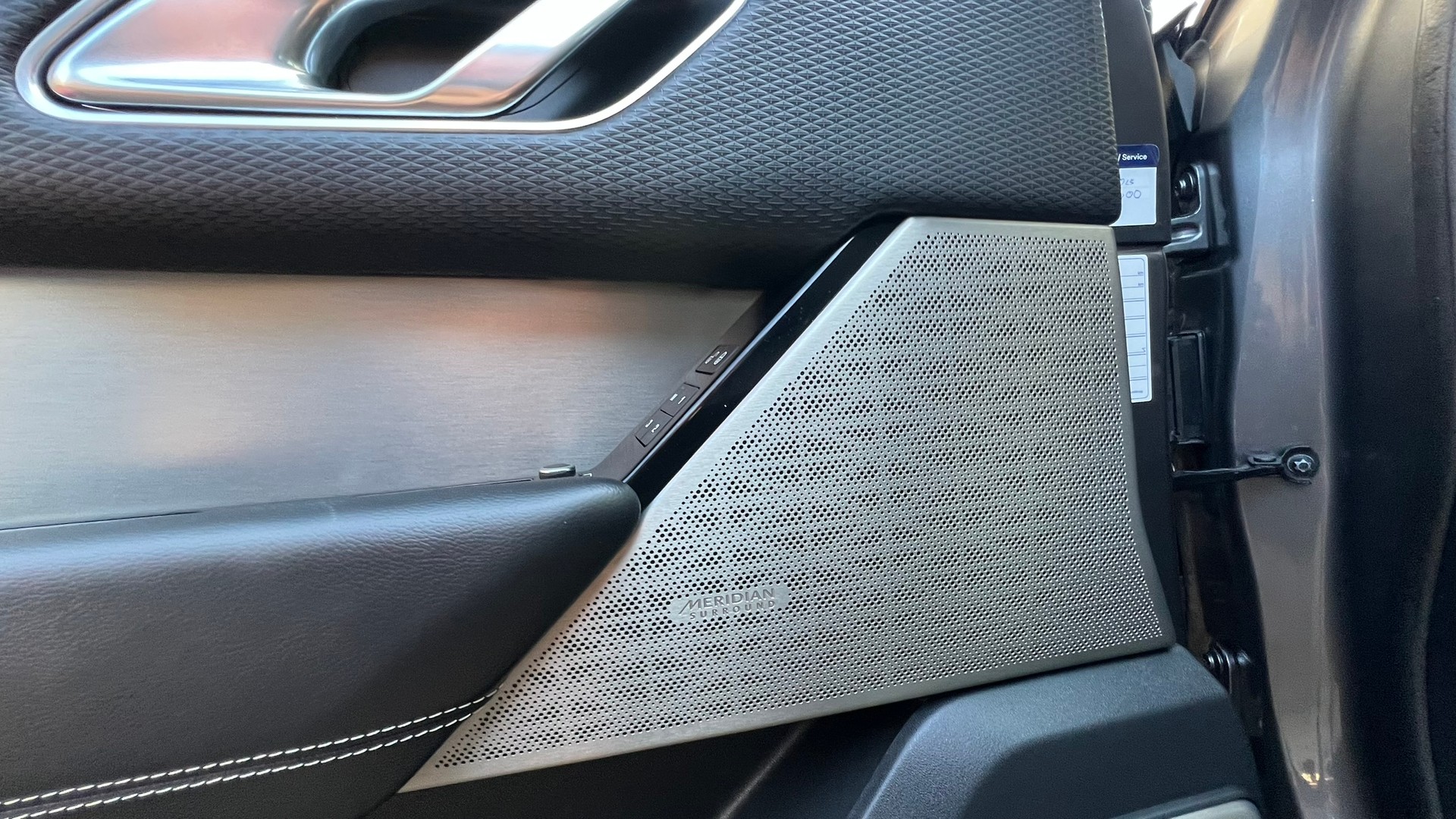 LAND ROVER RANGE ROVER VELAR R-DYNAMIK P 250 SE AUTOMATIC l 250 PS-image-21