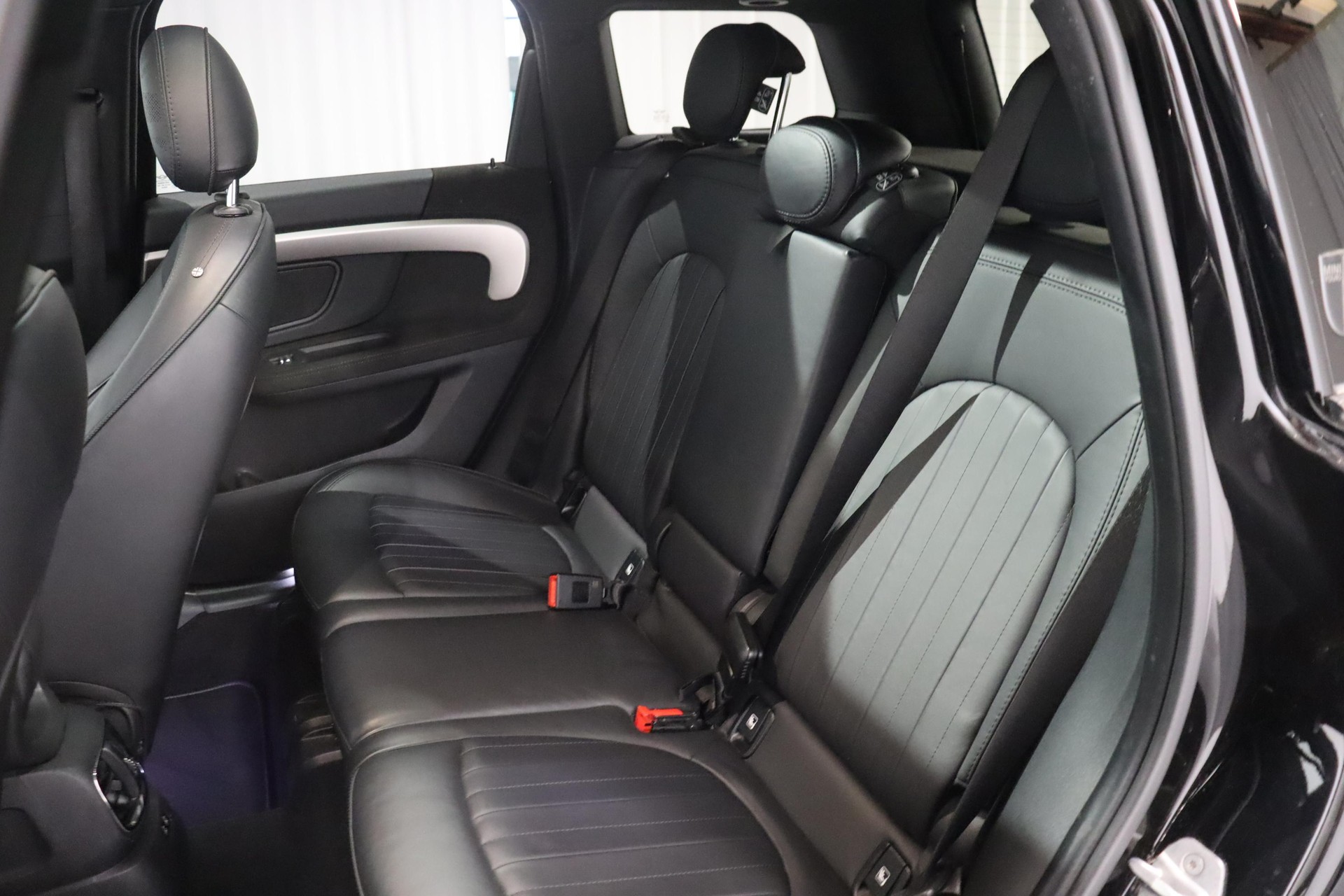 MINI Countryman F60 2.0i Cooper S SAG ALL4-image-9