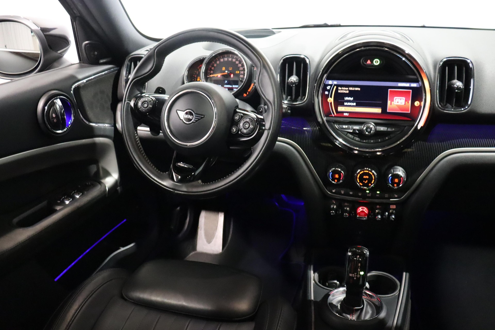 MINI Countryman F60 2.0i Cooper S SAG ALL4-image-7