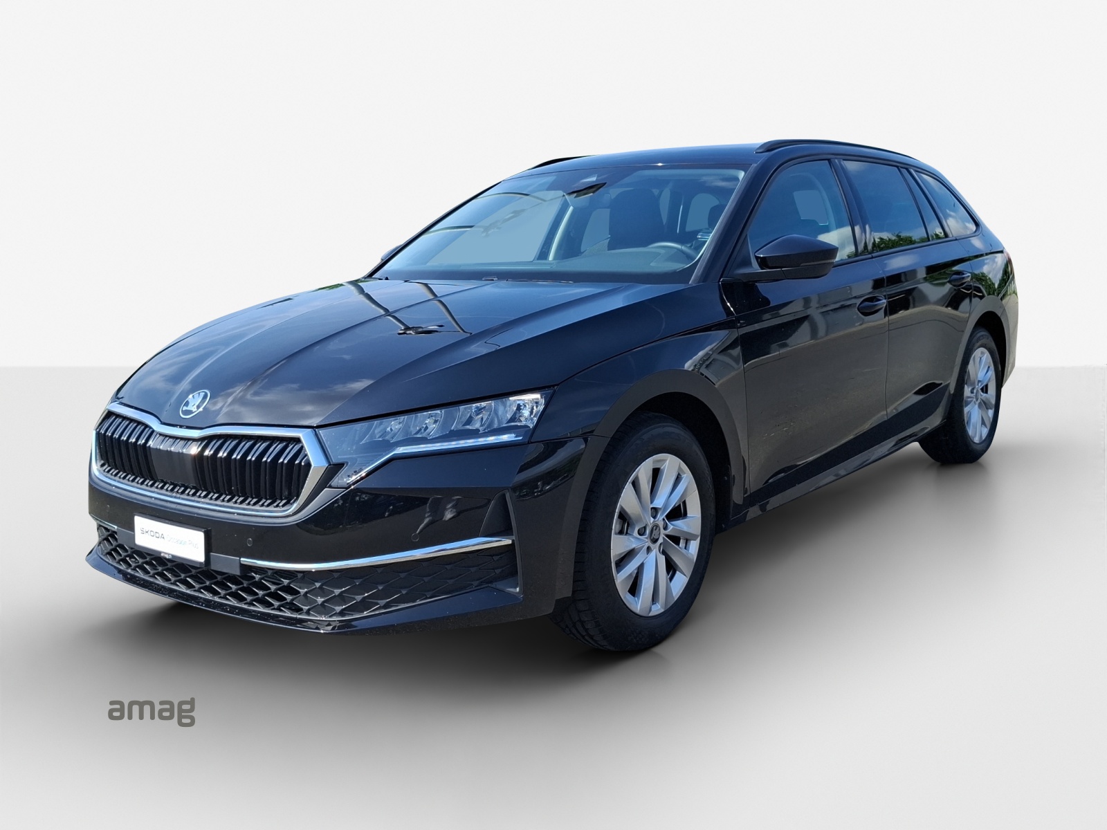 SKODA Octavia Combi 1.5 TSI mHEV DSG Dynamic-image-0