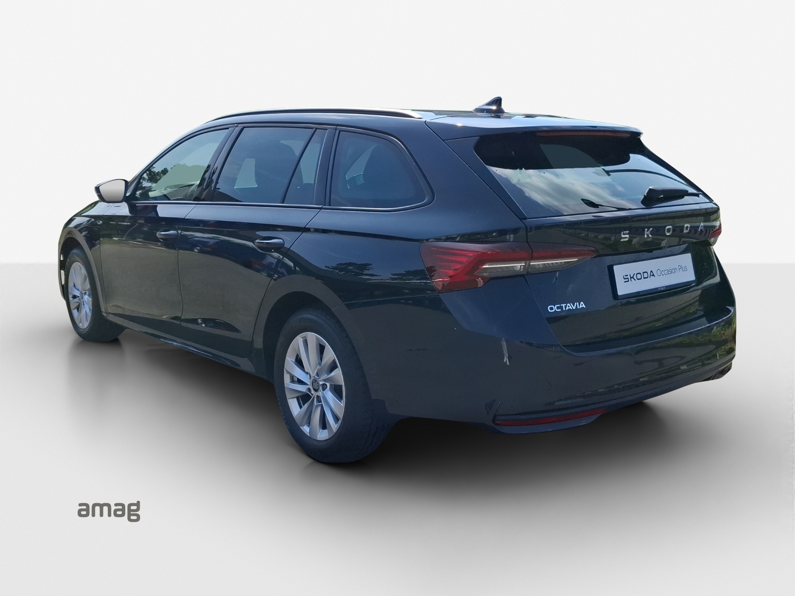 SKODA Octavia Combi 1.5 TSI mHEV DSG Dynamic-image-2