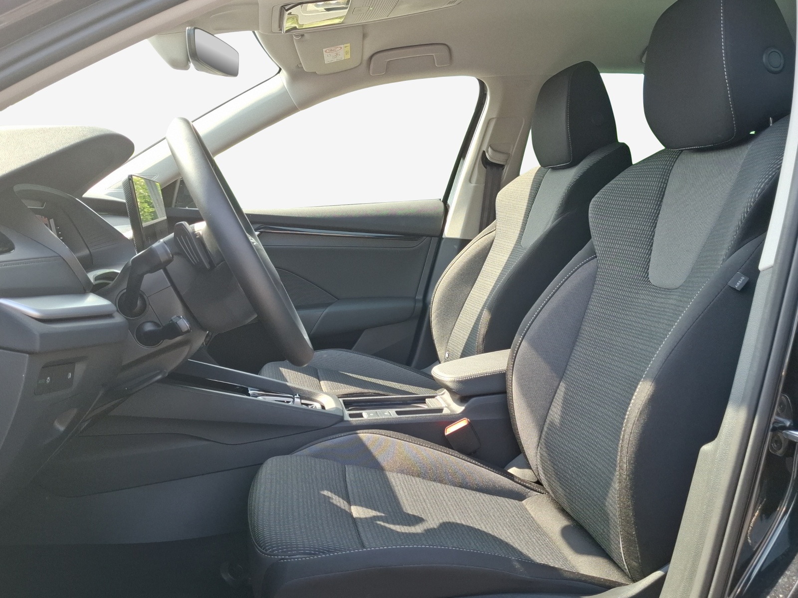 SKODA Octavia Combi 1.5 TSI mHEV DSG Dynamic-image-7