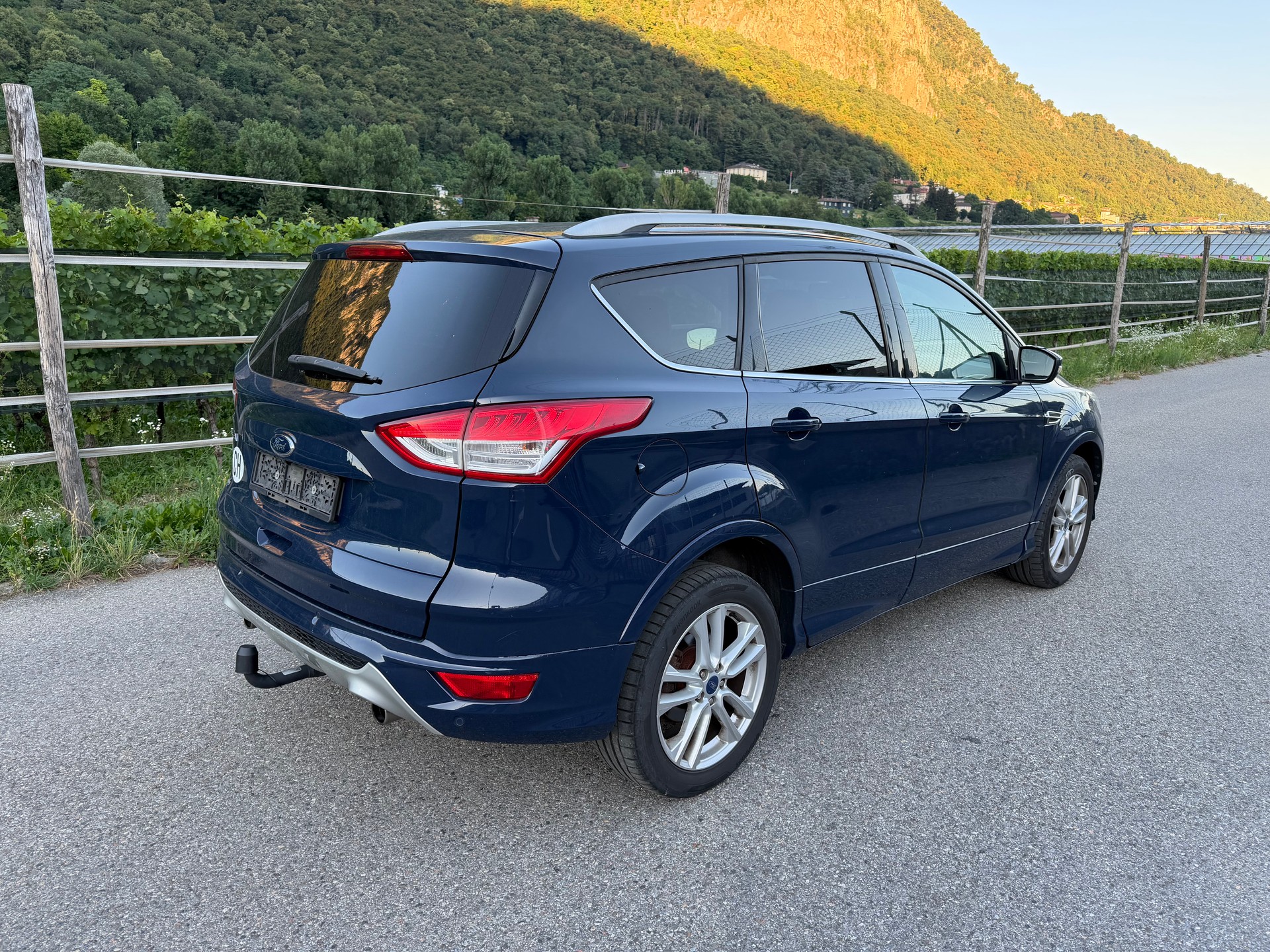 FORD Kuga 2.0 TDCi Titanium 4WD PowerShift-image-7