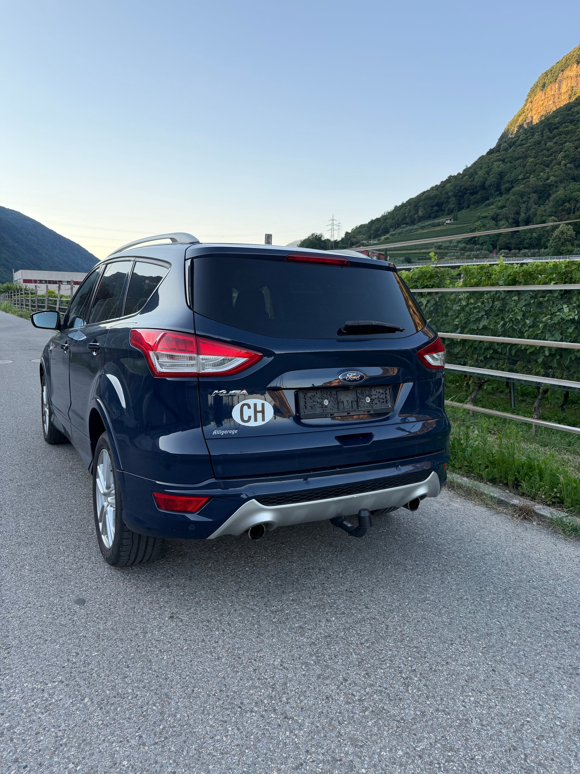 FORD Kuga 2.0 TDCi Titanium 4WD PowerShift-image-6
