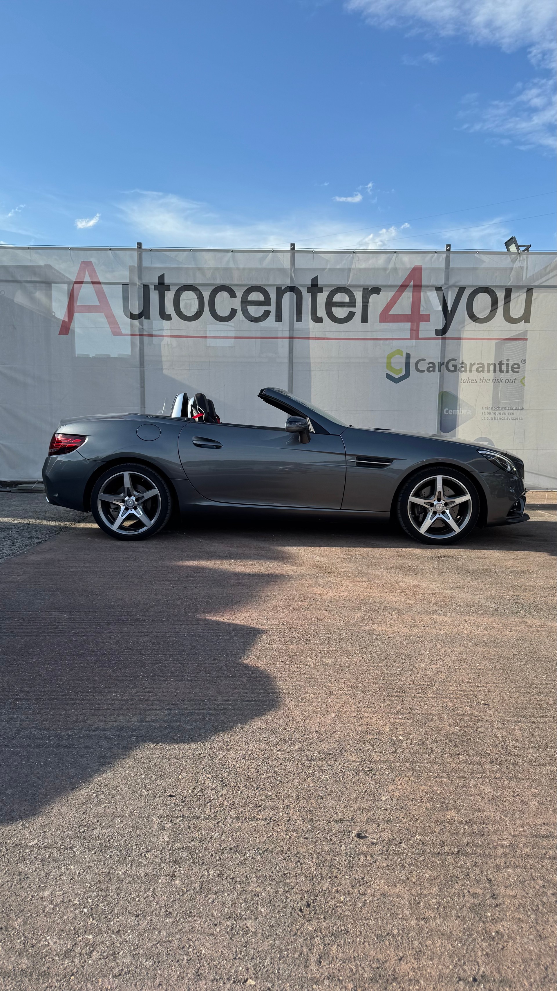 MERCEDES-BENZ AMG-Line SLC 200 9G-Tronic
