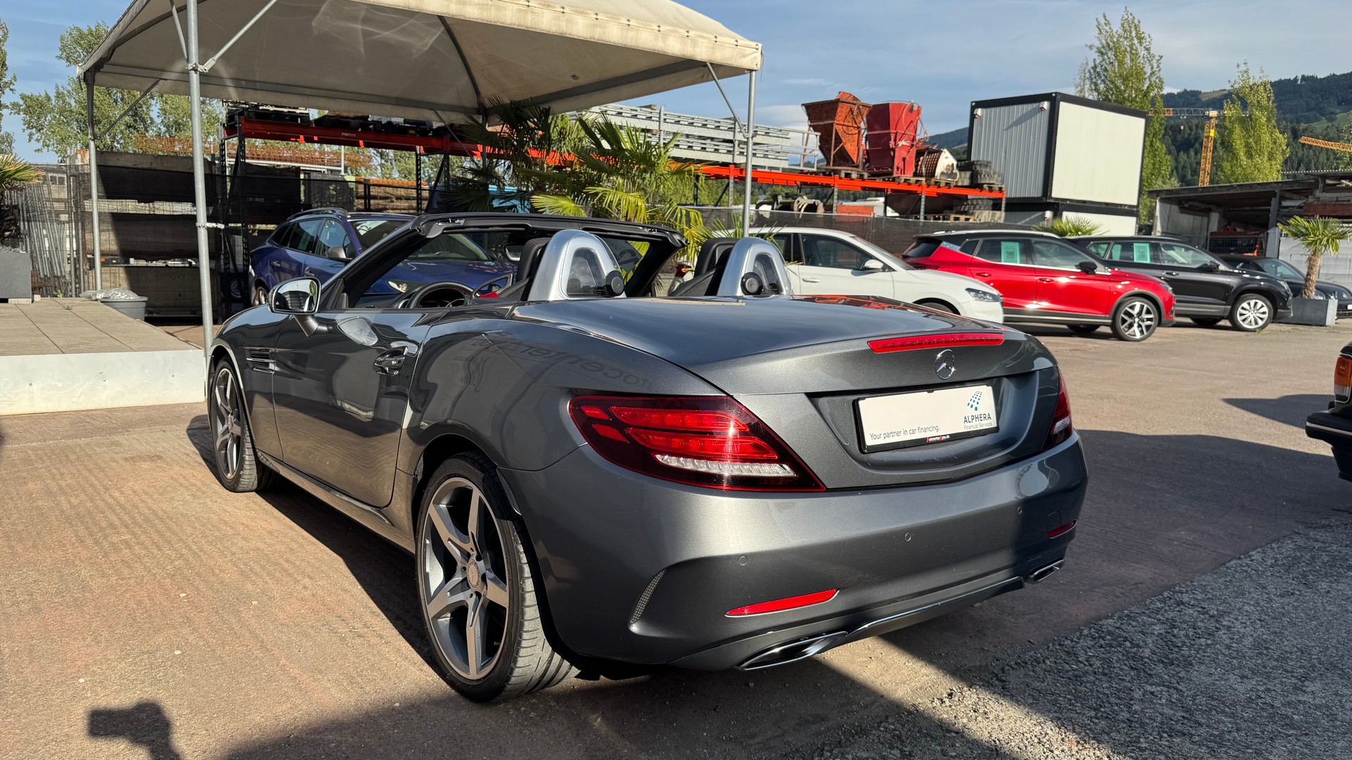 MERCEDES-BENZ AMG-Line SLC 200 9G-Tronic-image-10