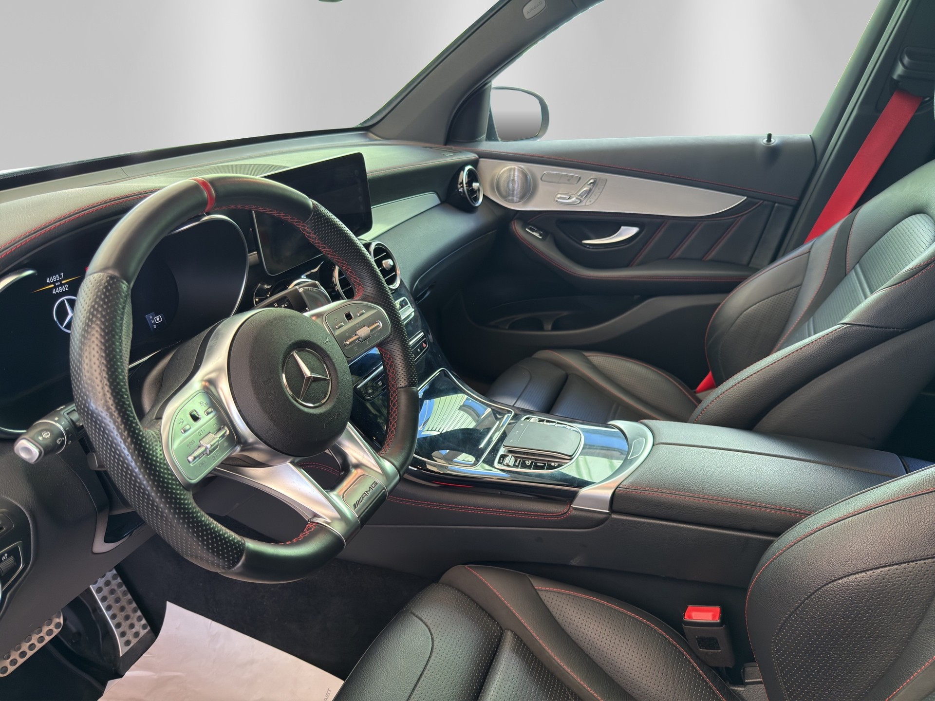 MERCEDES-BENZ GLC 43 AMG 4Matic 9G-Tronic-image-9