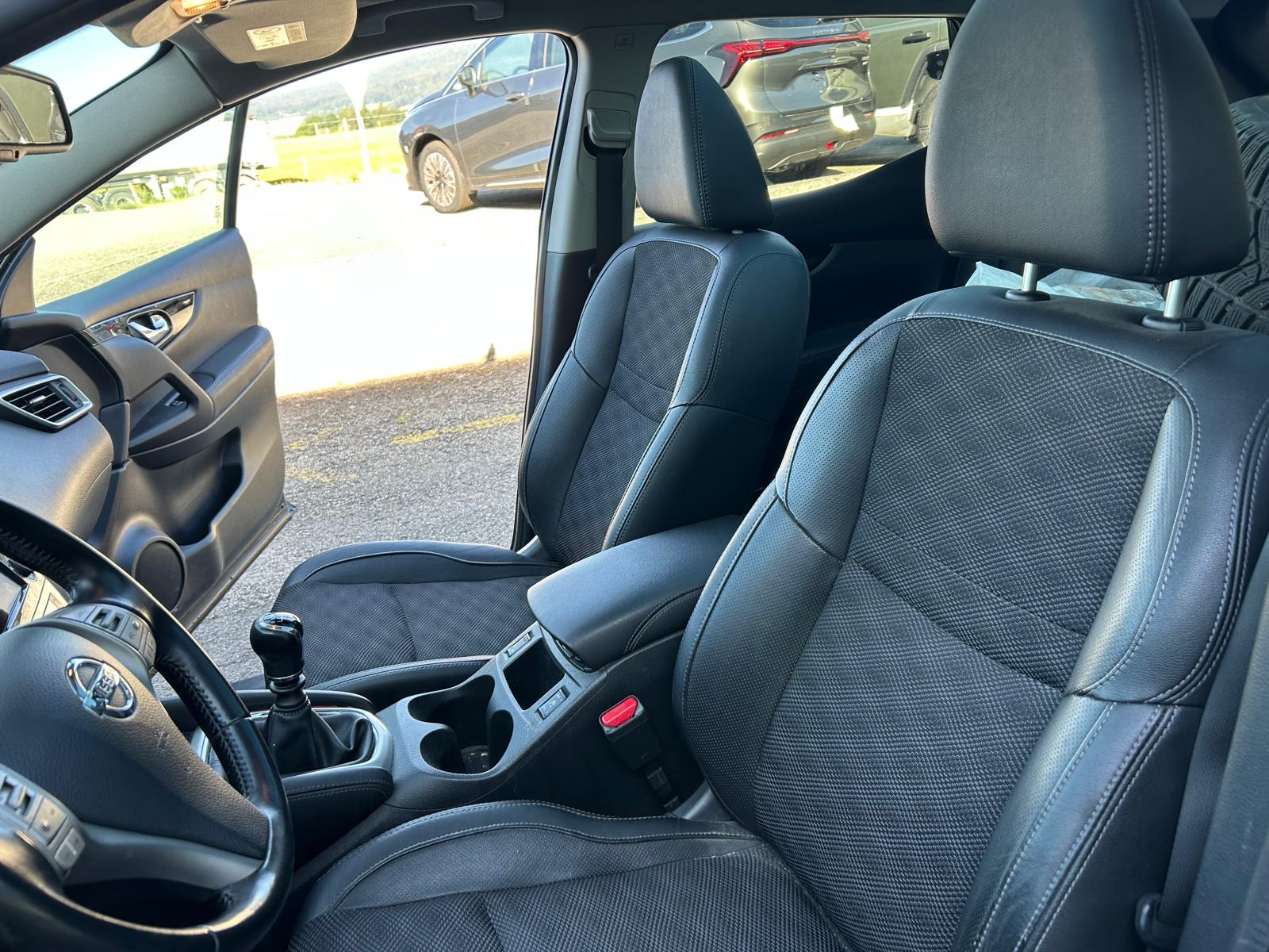 NISSAN Qashqai 1.6 dCi tekna ALL-MODE 4x4-image-8