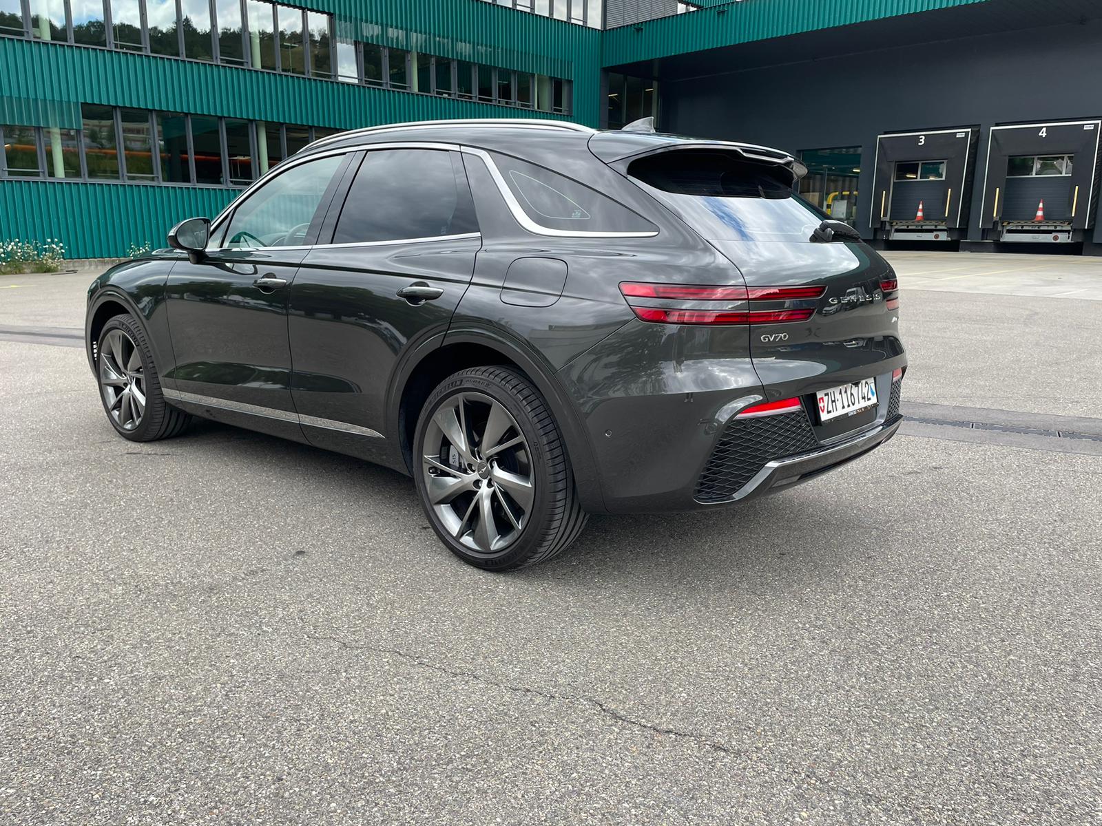 GENESIS GV70 2.2 CRDI Luxury AT8 AWD-image-2