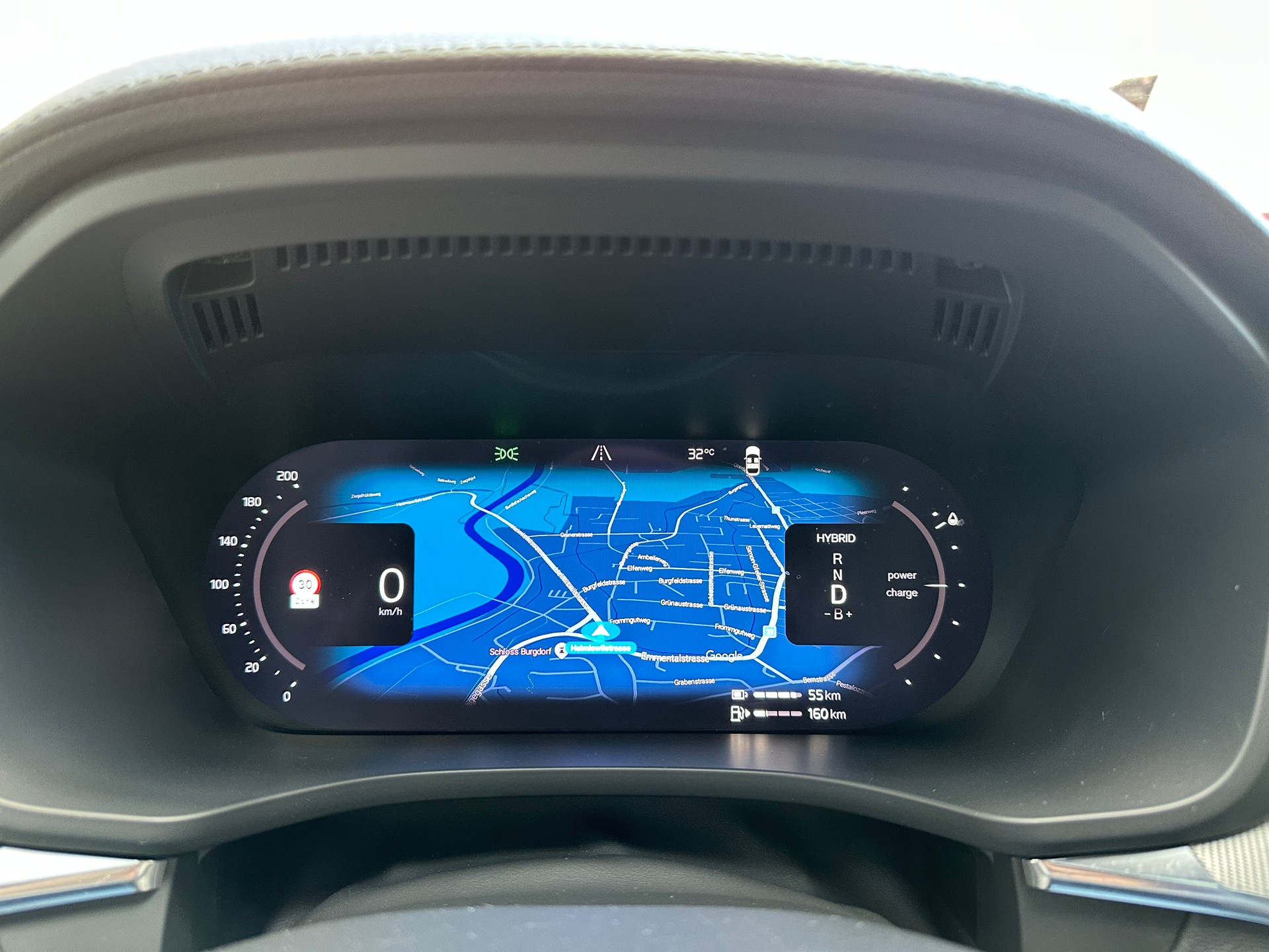 VOLVO XC60 T8 eAWD PluginHybrid R-Design Geartronic-image-6