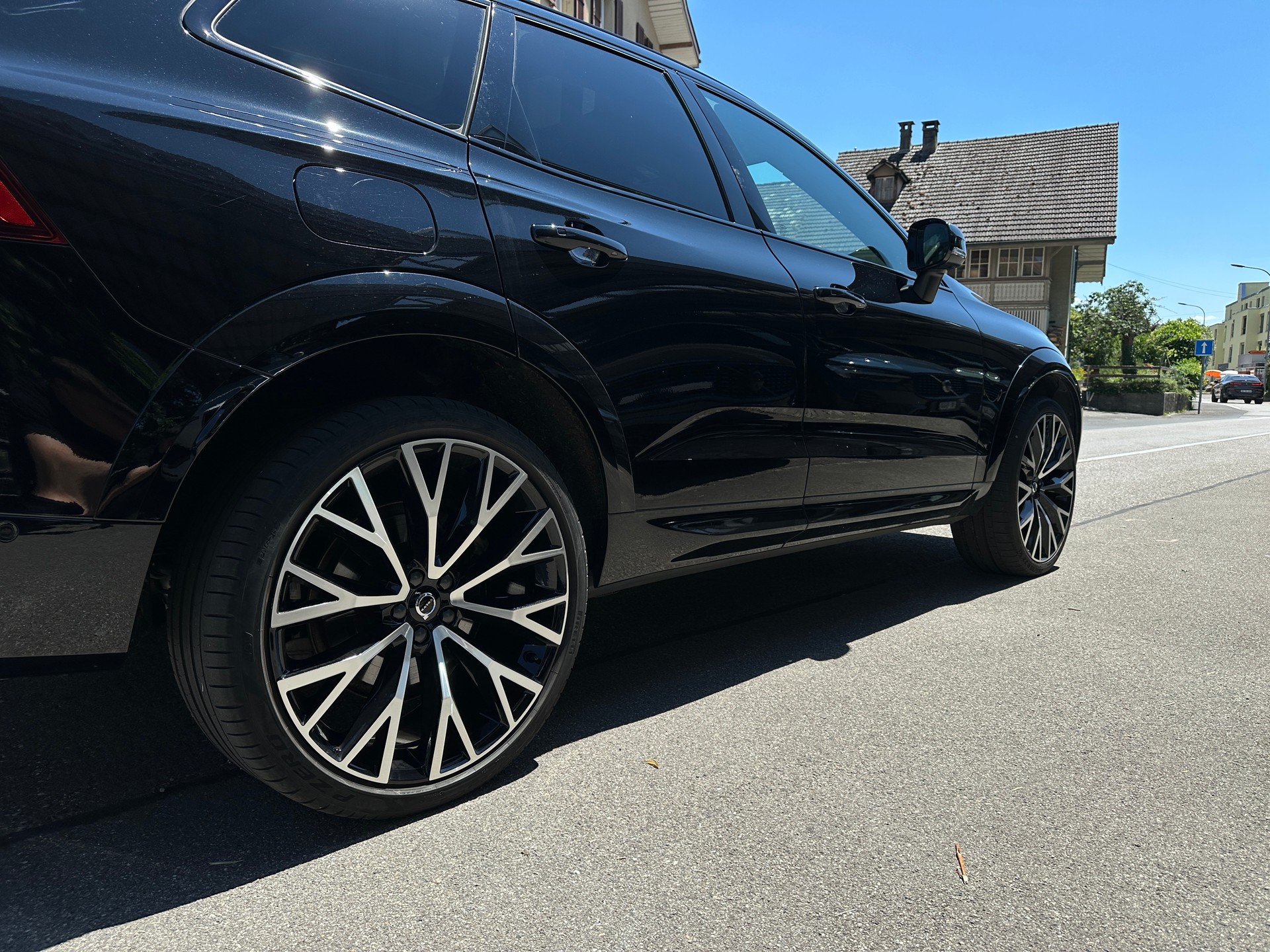 VOLVO XC60 T8 eAWD PluginHybrid R-Design Geartronic-image-19