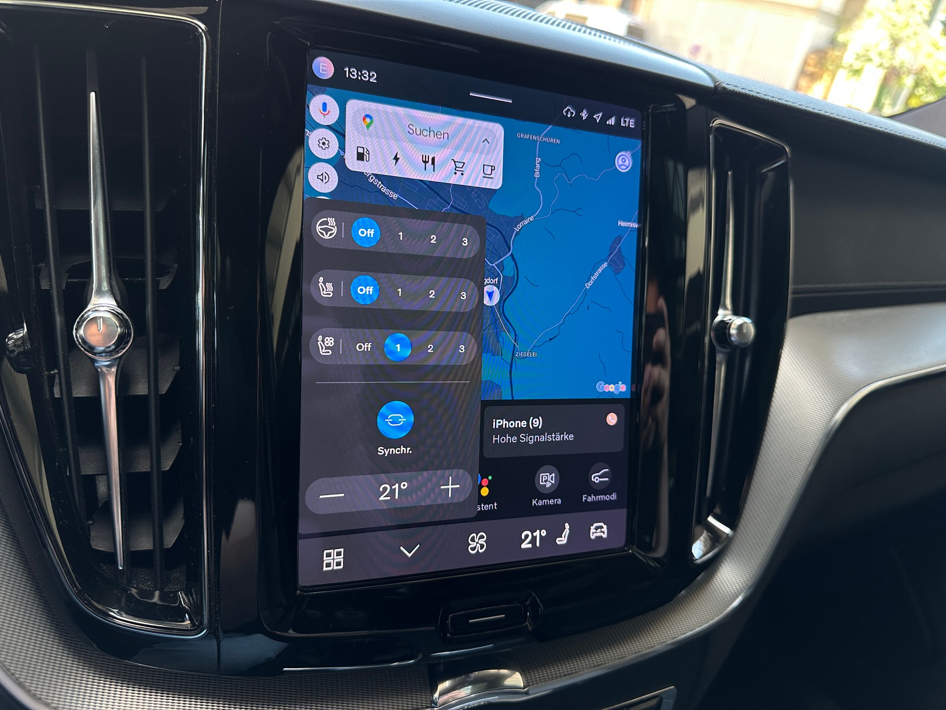 VOLVO XC60 T8 eAWD PluginHybrid R-Design Geartronic-image-11