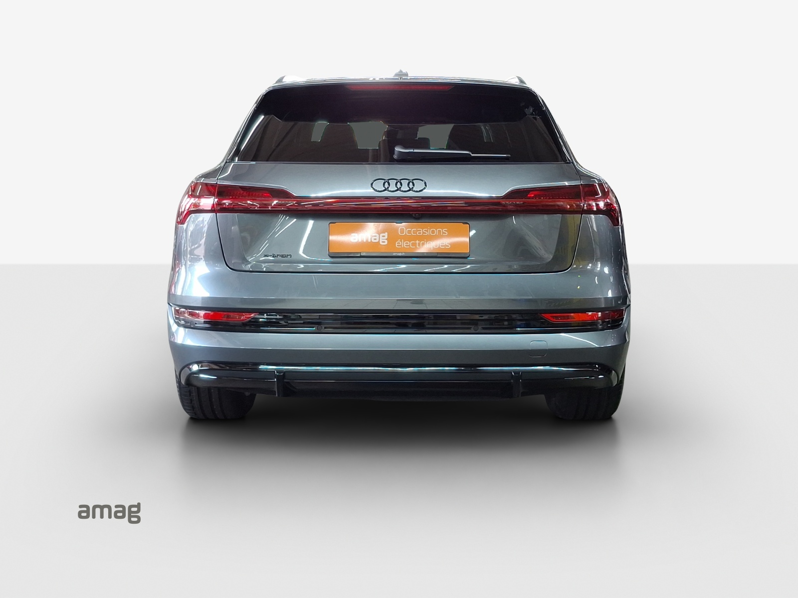 AUDI e-tron 55 S Line Black Edition quattro-image-2