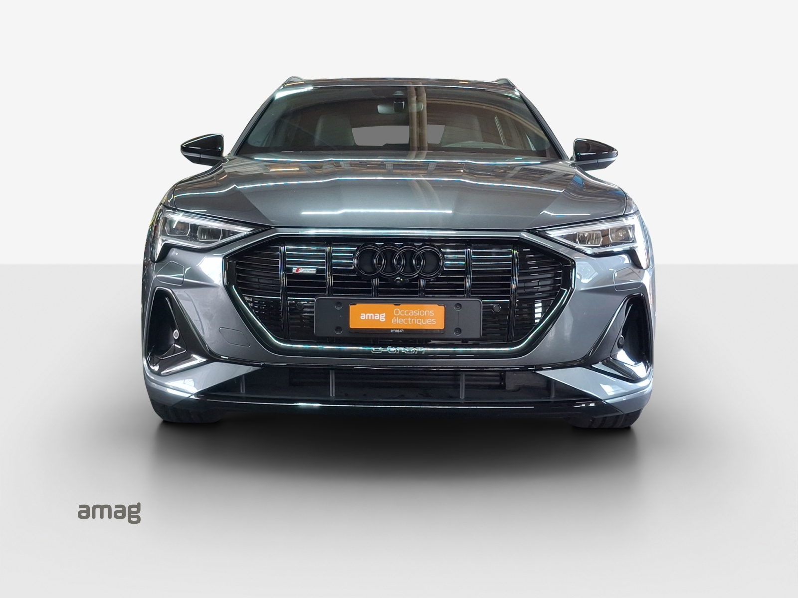 AUDI e-tron 55 S Line Black Edition quattro-image-5