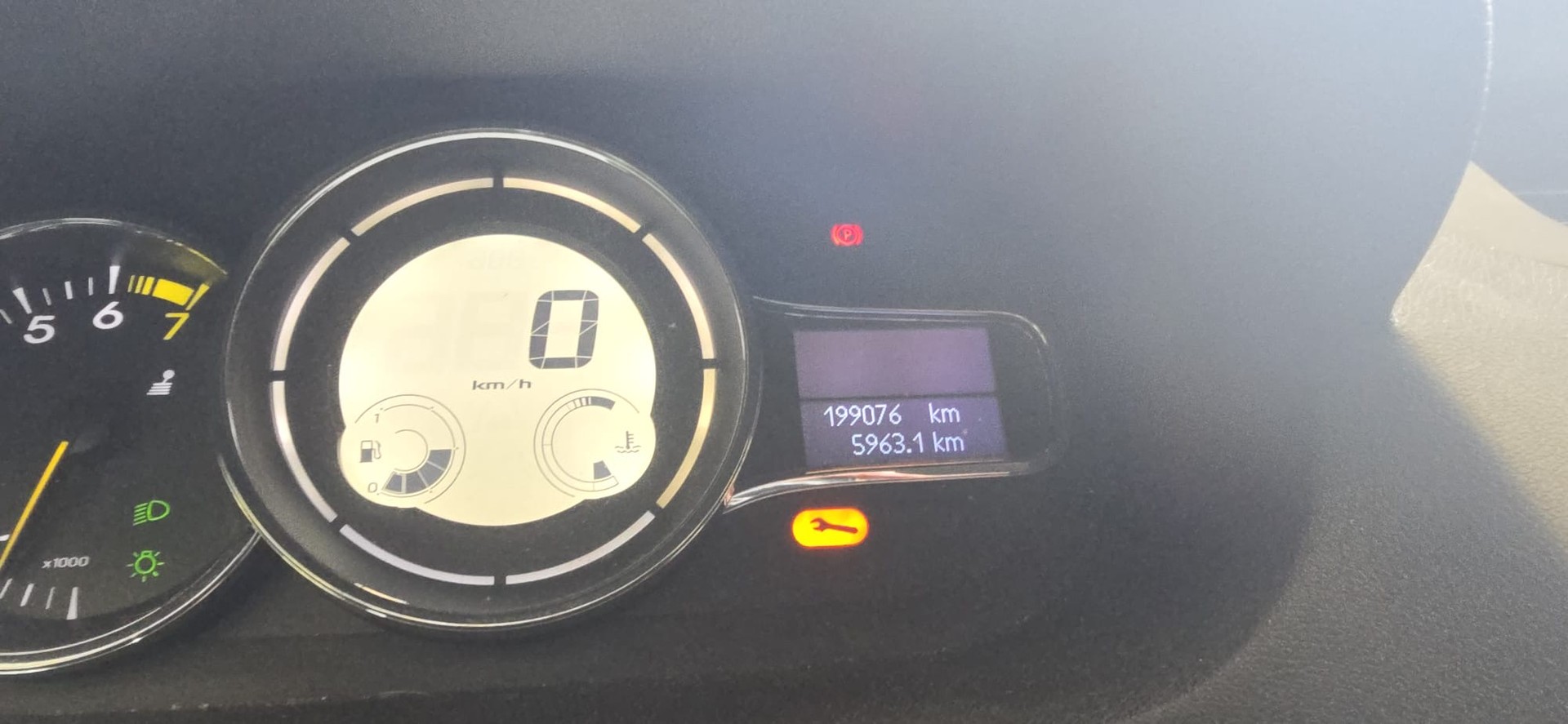 RENAULT Mégane Grandtour 1.2 16V Turbo Dynamique-image-12
