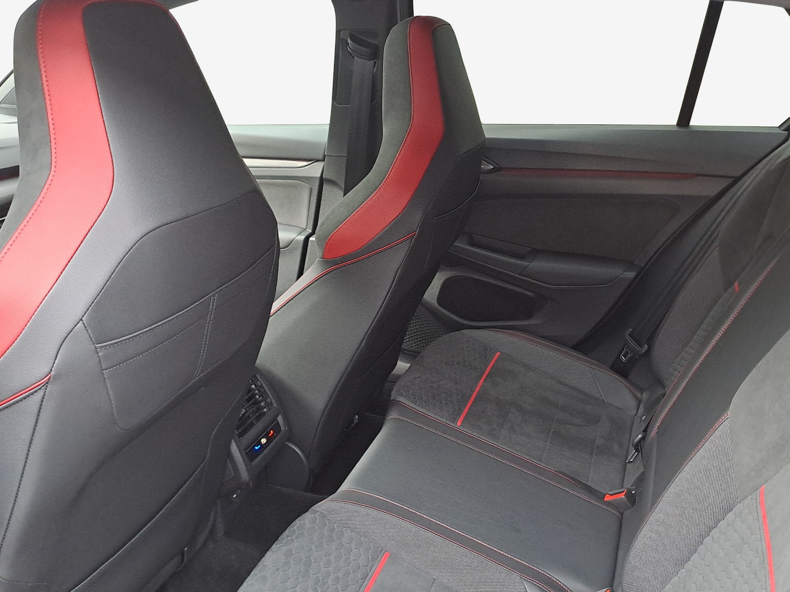 VW Golf 2.0 TSI GTI Clubsport DSG-image-11