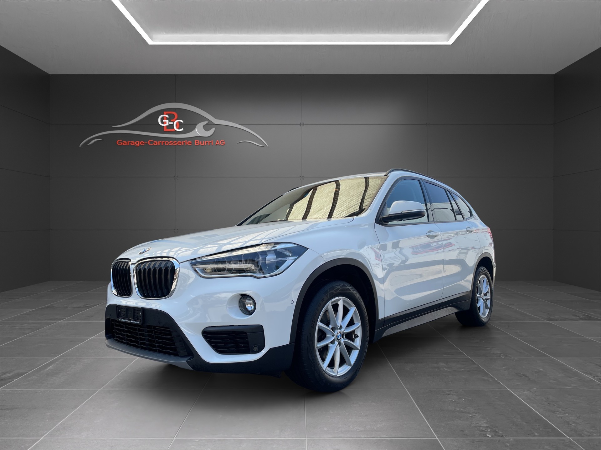 BMW X1 xDrive 18d Steptronic-image-0