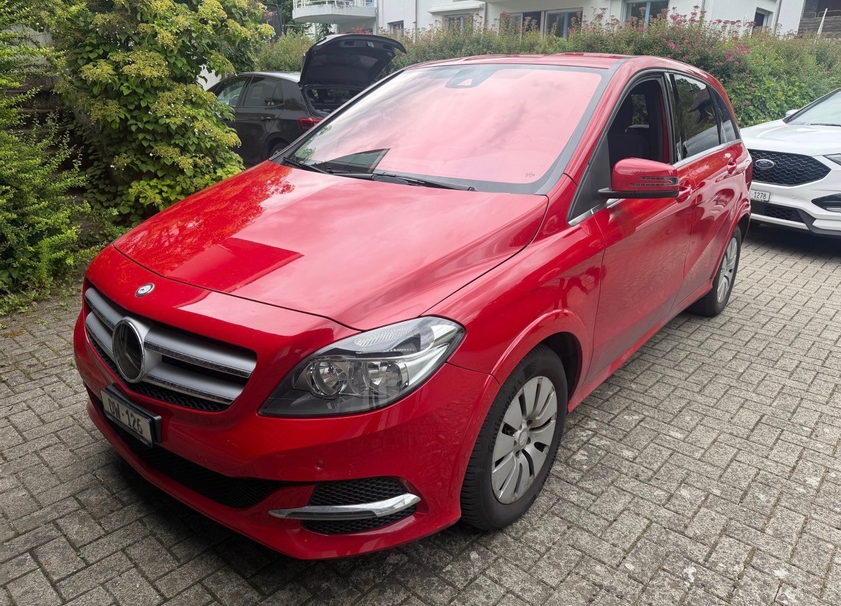 MERCEDES-BENZ B Electric Drive Urban-image-1