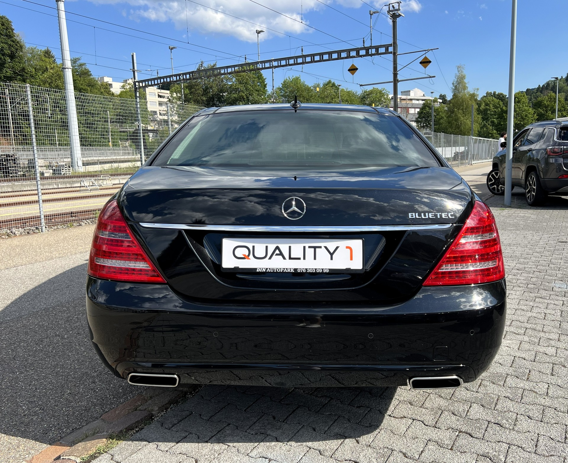 MERCEDES-BENZ S 350 L BlueTEC 4Matic 7G-Tronic-showroom-element-3