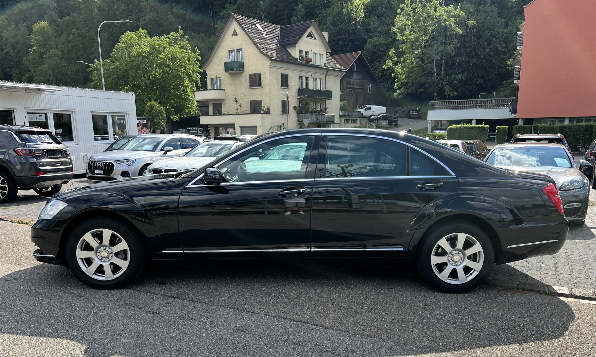 MERCEDES-BENZ S 350 L BlueTEC 4Matic 7G-Tronic-showroom-element-1