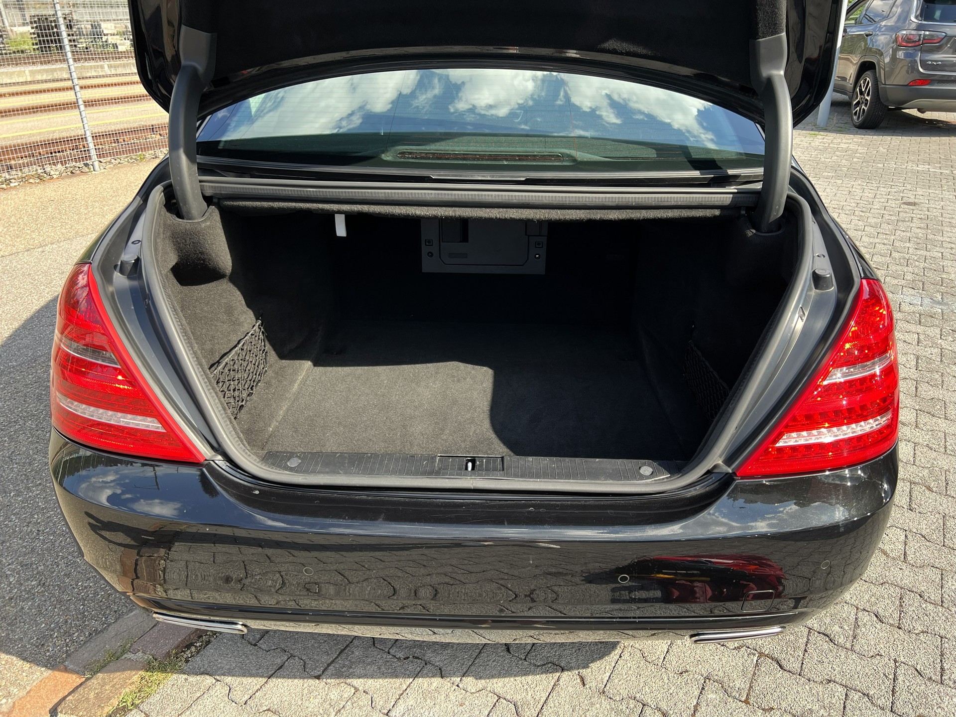 MERCEDES-BENZ S 350 L BlueTEC 4Matic 7G-Tronic-image-11