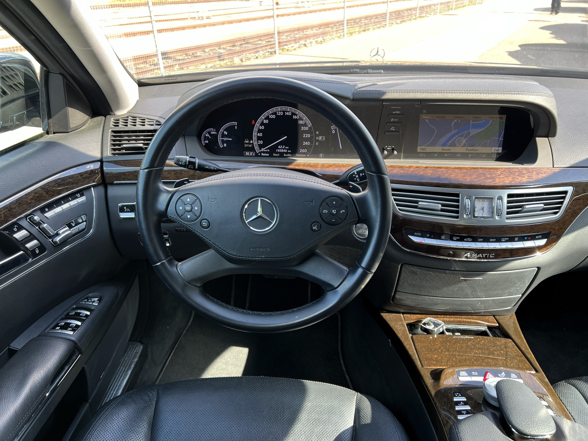 MERCEDES-BENZ S 350 L BlueTEC 4Matic 7G-Tronic-image-23