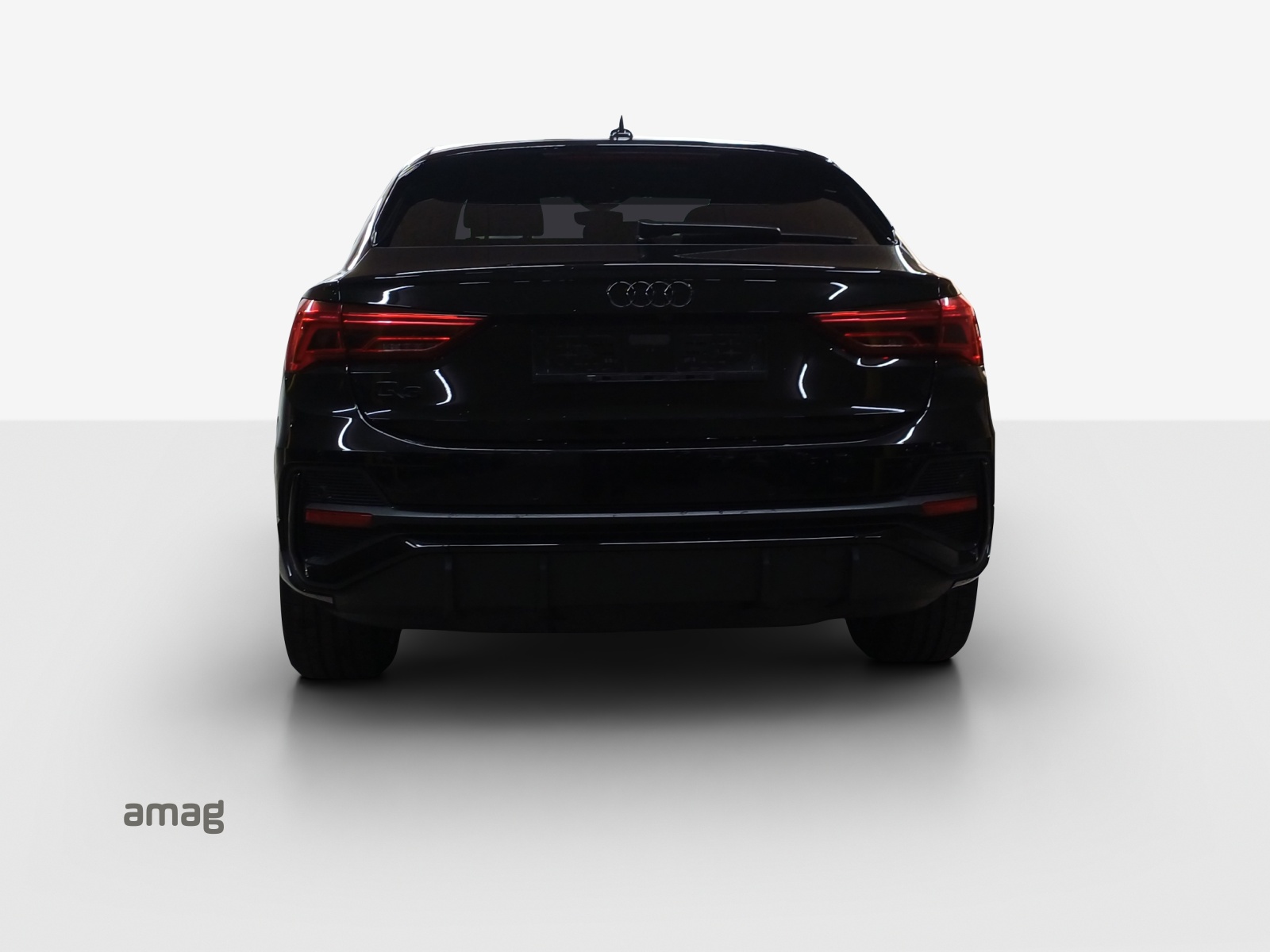 AUDI Q3 Sportback 35 TFSI S line S-tronic-showroom-element-3