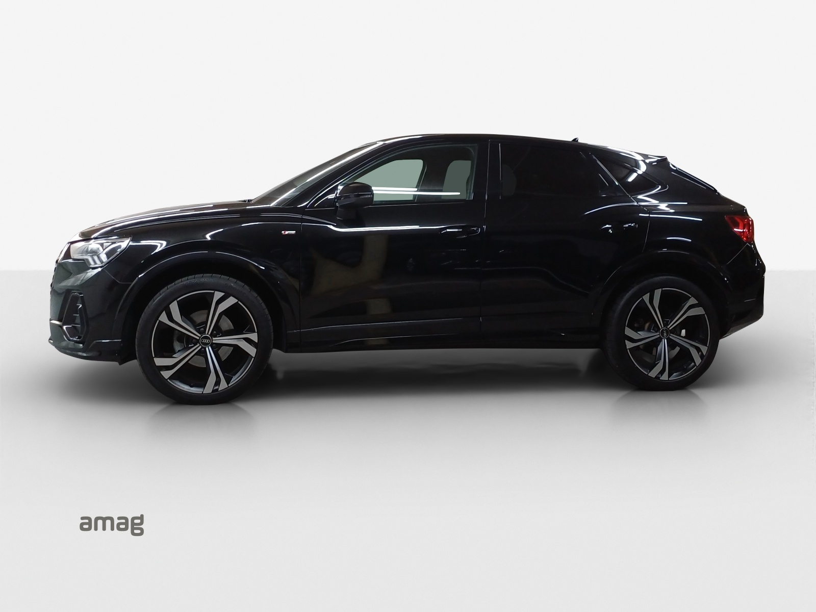 AUDI Q3 Sportback 35 TFSI S line S-tronic-showroom-element-1