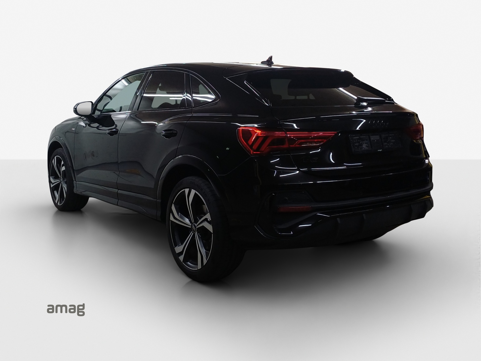 AUDI Q3 Sportback 35 TFSI S line S-tronic-image-2