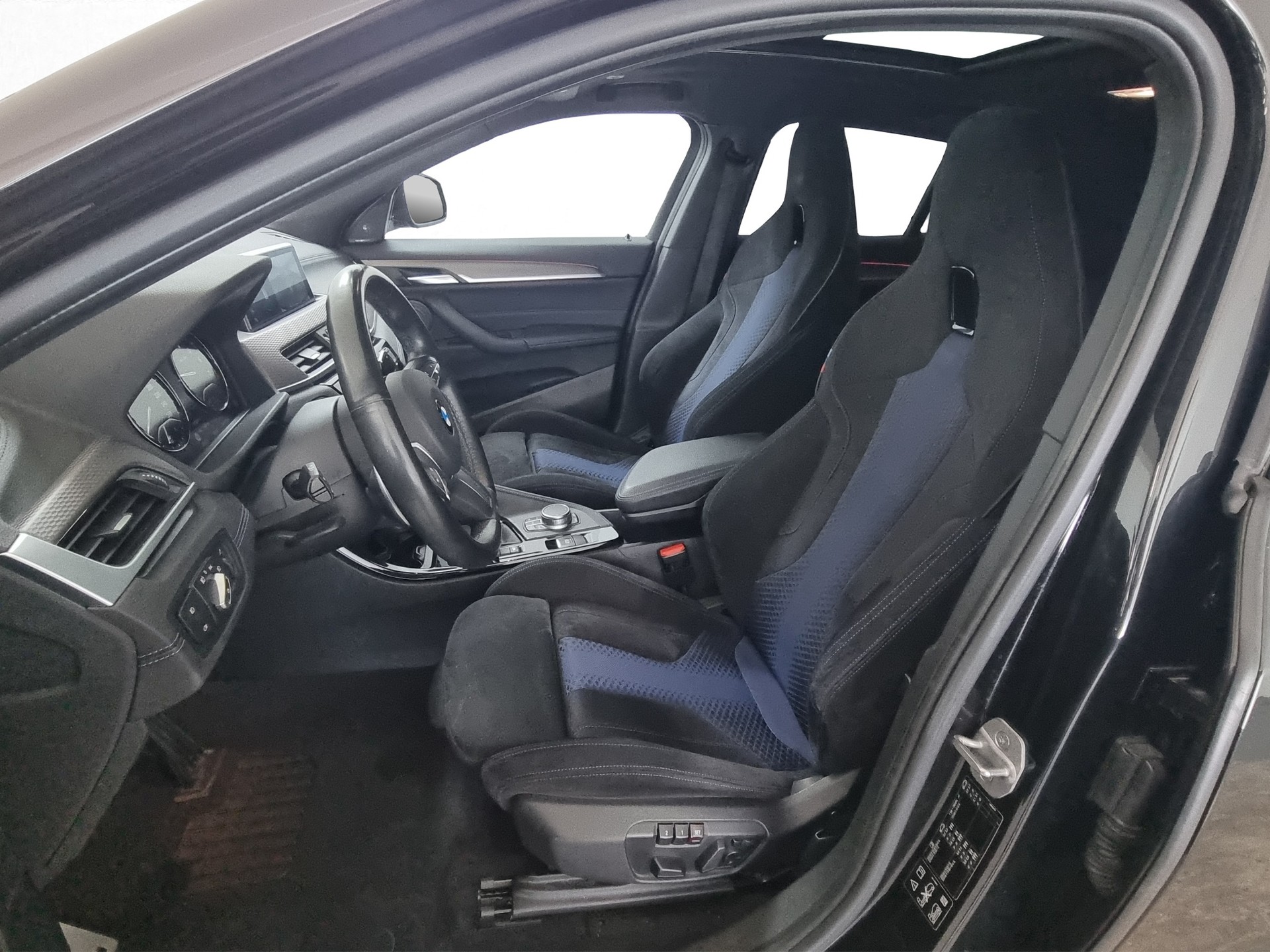 BMW X2 M35i-image-5
