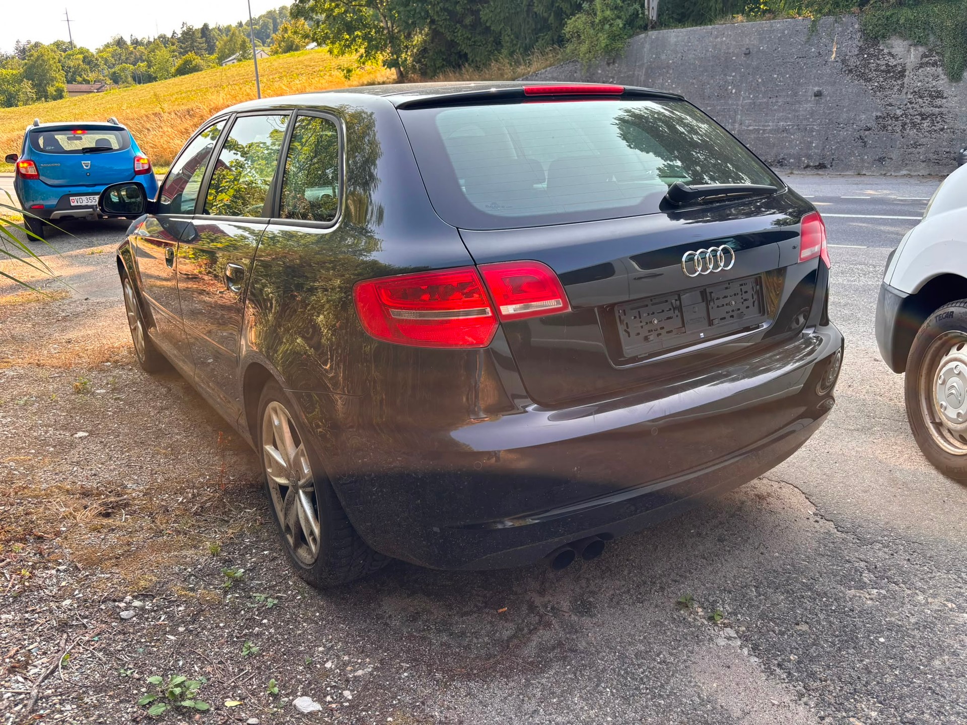 AUDI A3 Sportback 1.8 TFSI Ambition quattro-image-2