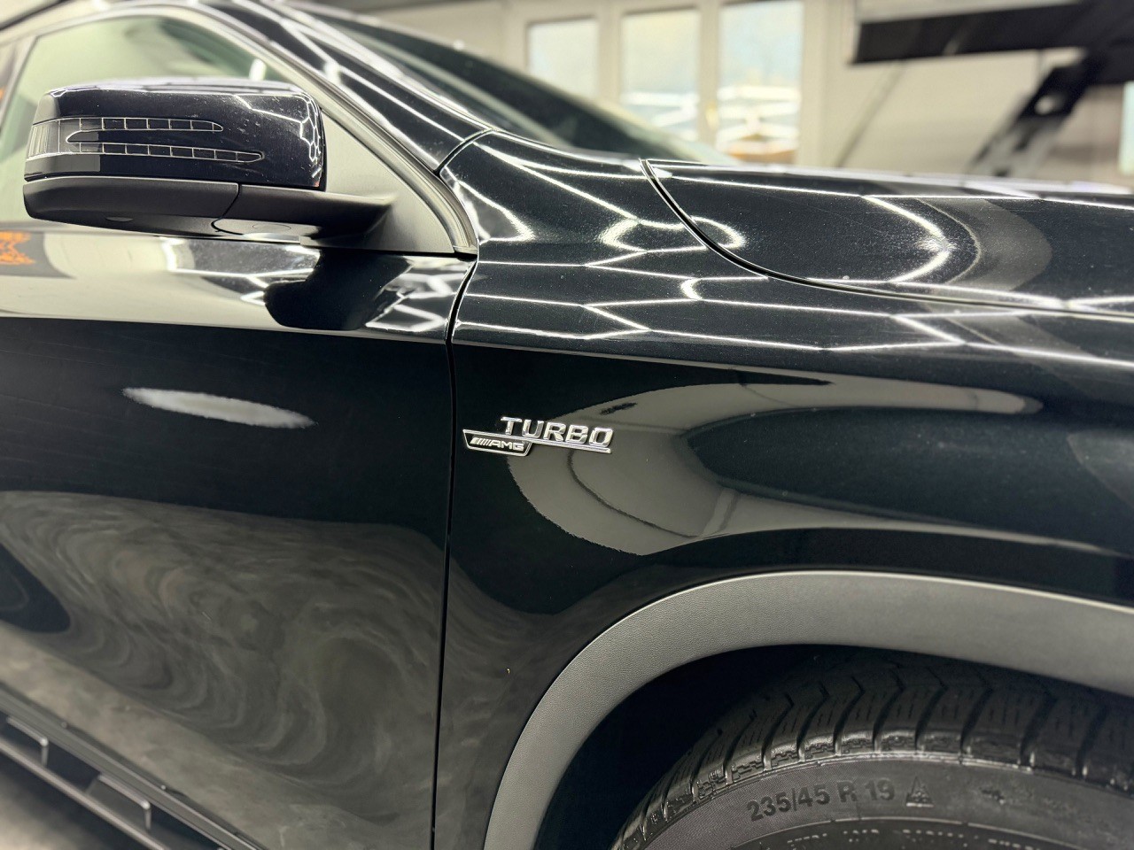 MERCEDES-BENZ GLA 45 AMG 4Matic 7G-DCT | Schiebedach-image-11