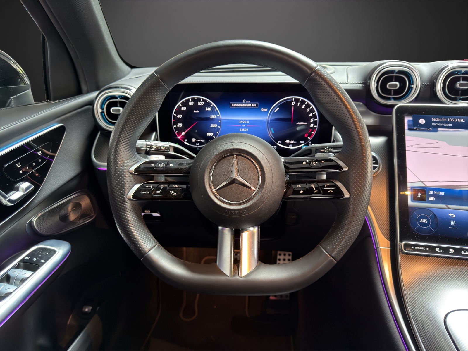 MERCEDES-BENZ GLC 400 e 4Matic 9G-Tronic-image-10