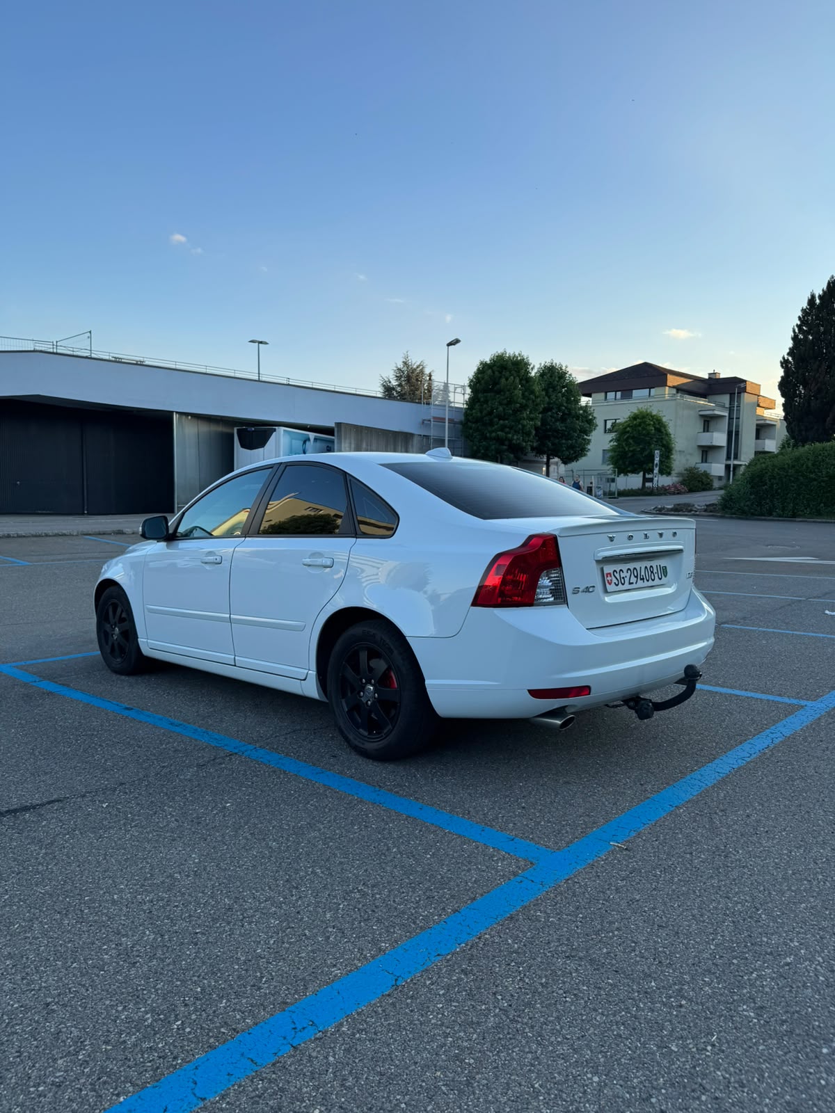 VOLVO S40 D3 Kinetic Geartronic-image-1