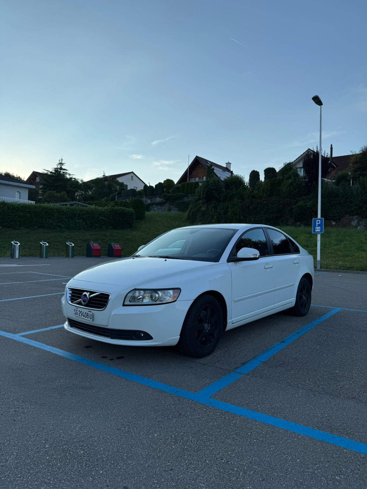 VOLVO S40 D3 Kinetic Geartronic-image-0